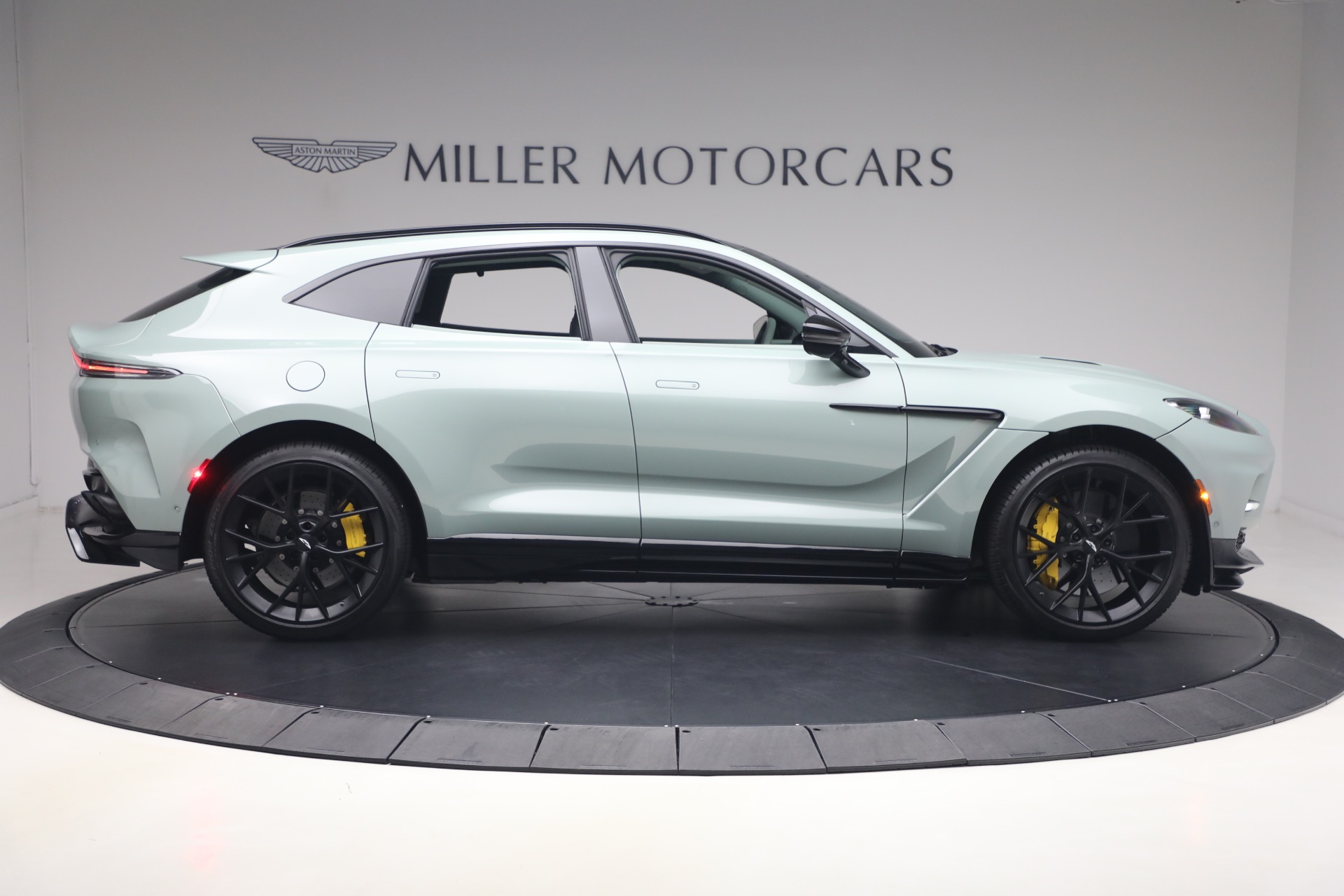 Used-2025-Aston-Martin-DBX-707