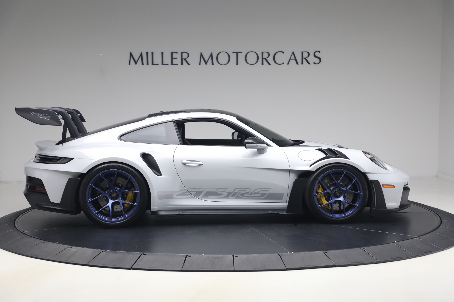 Used-2024-Porsche-911-GT3-RS