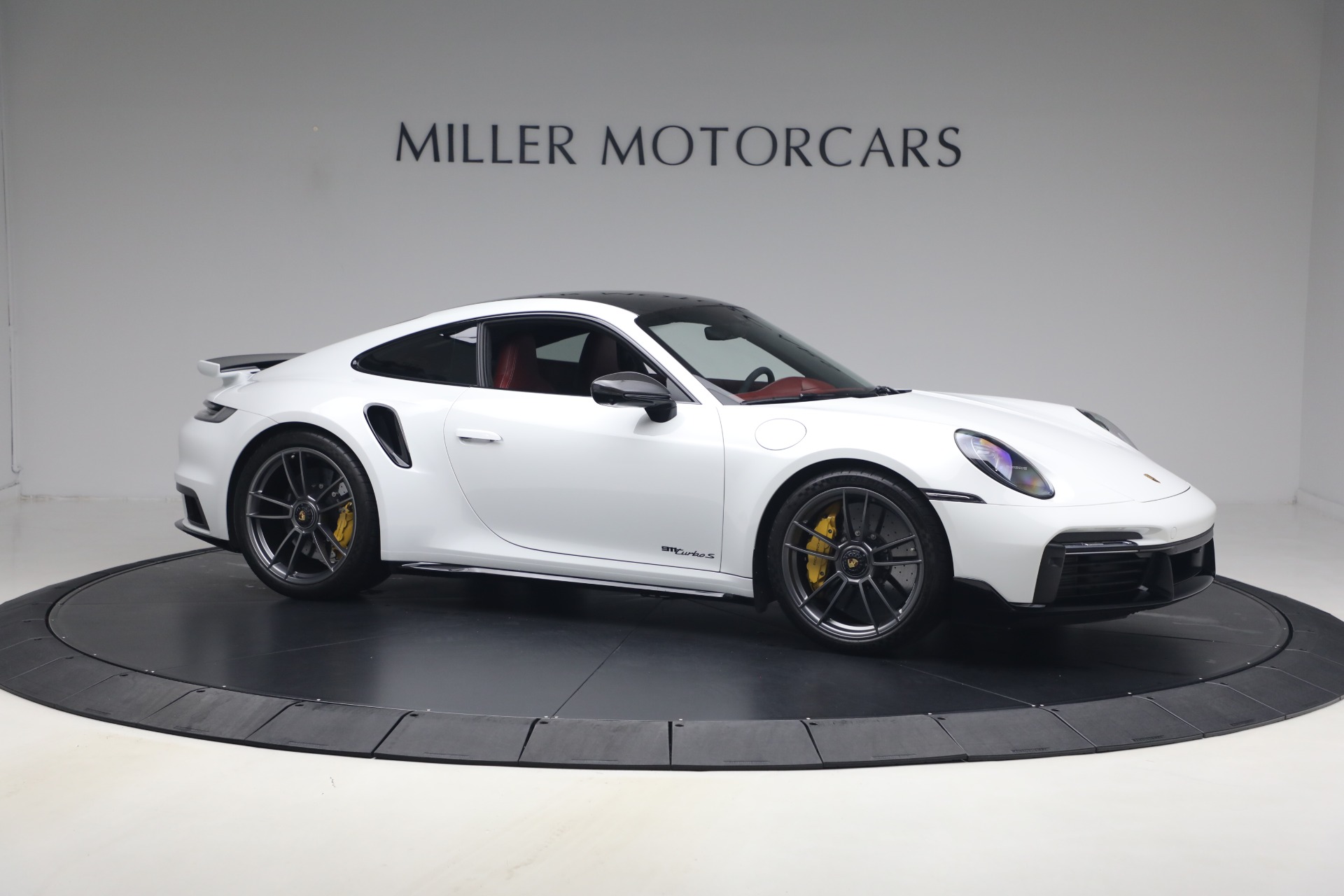 Used-2022-Porsche-911-Turbo-S