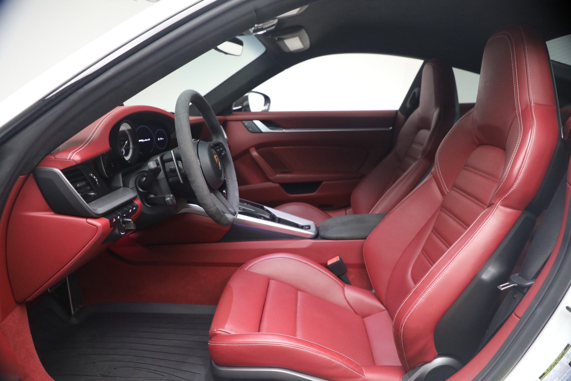 Used-2022-Porsche-911-Turbo-S