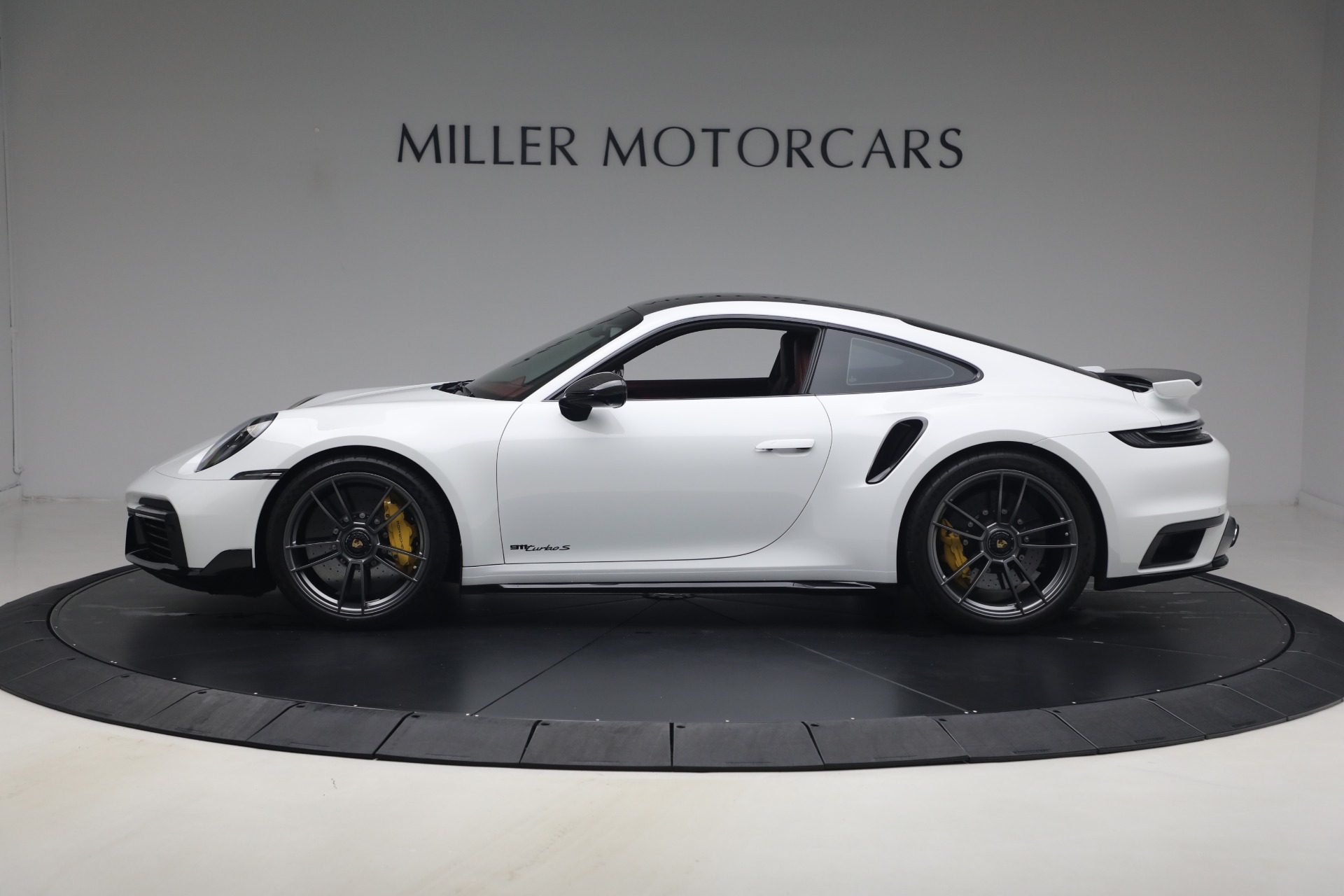 Used-2022-Porsche-911-Turbo-S