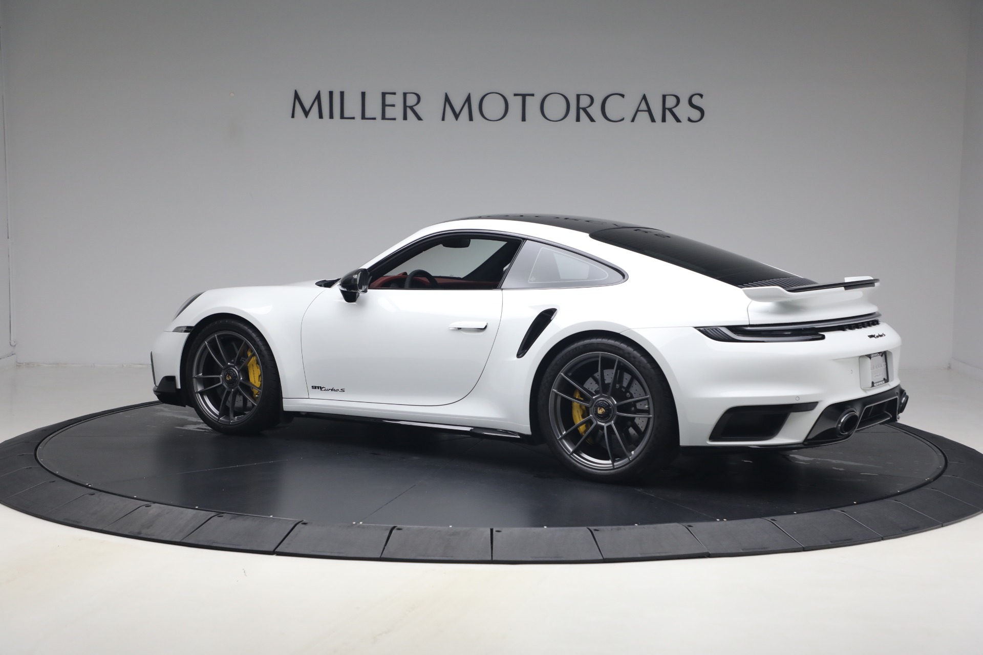 Used-2022-Porsche-911-Turbo-S