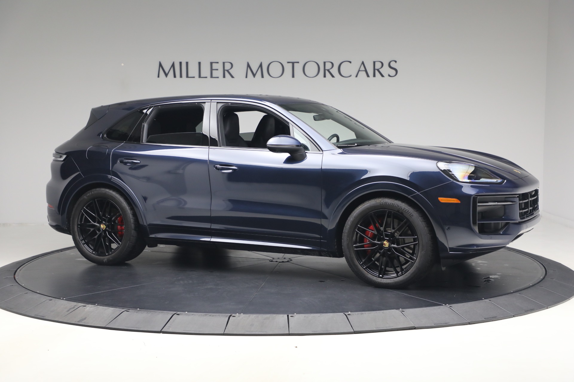 Used-2024-Porsche-Cayenne-S