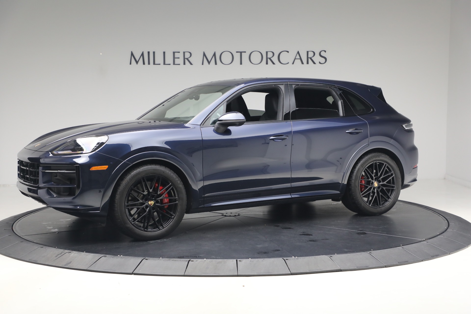 Used-2024-Porsche-Cayenne-S