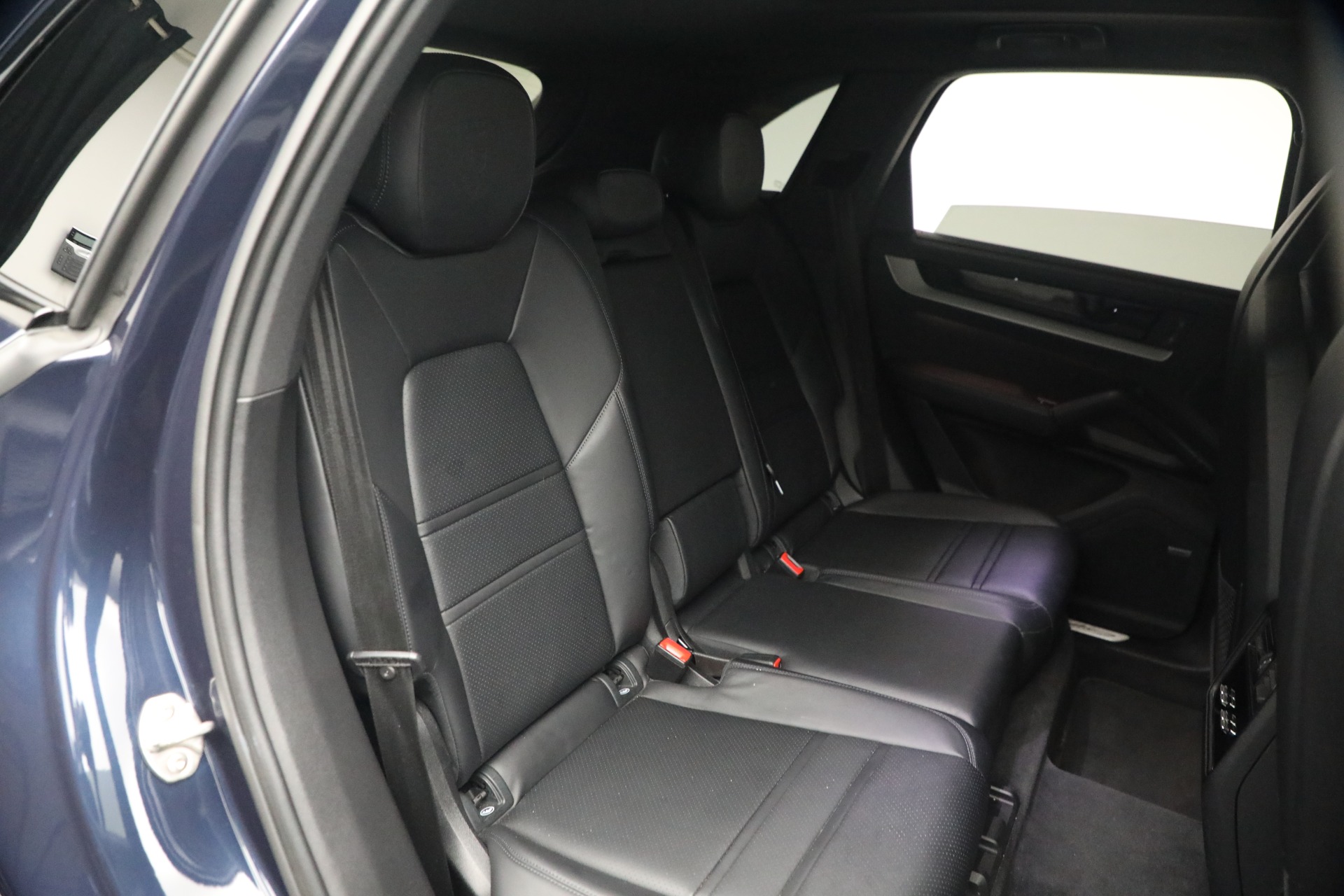 Used-2024-Porsche-Cayenne-S