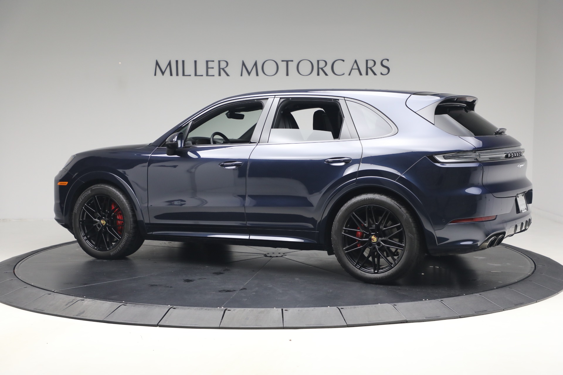Used-2024-Porsche-Cayenne-S