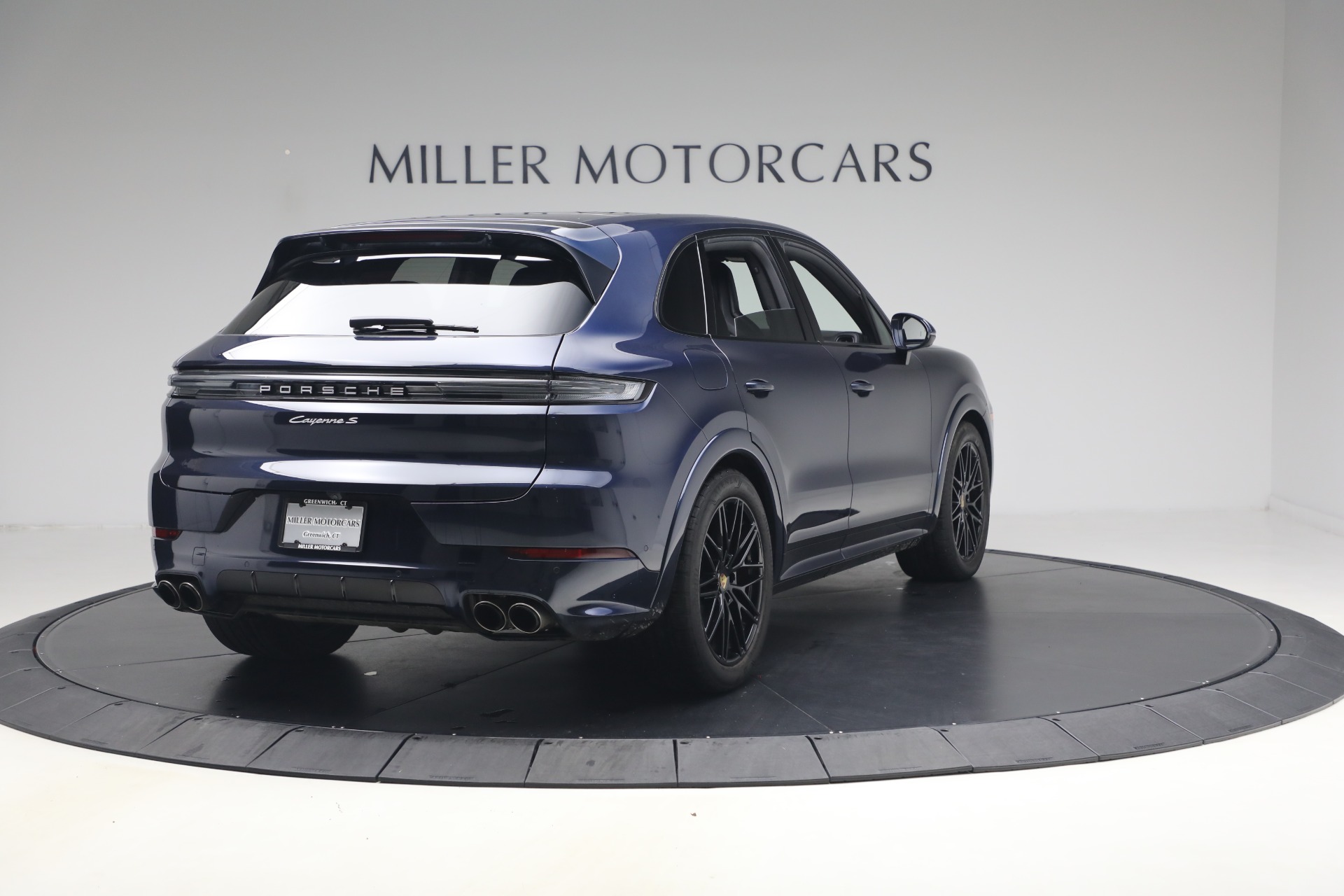 Used-2024-Porsche-Cayenne-S
