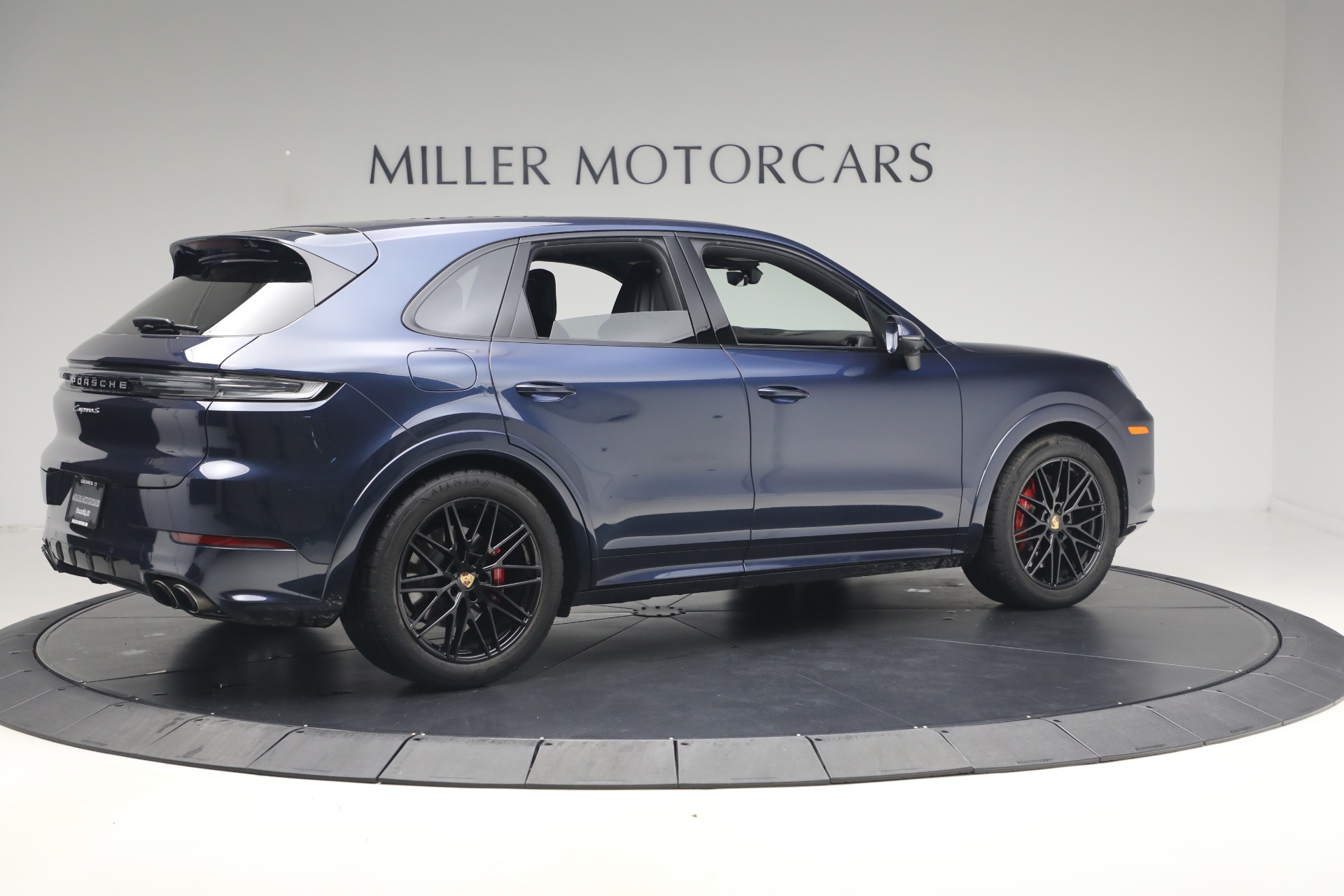 Used-2024-Porsche-Cayenne-S
