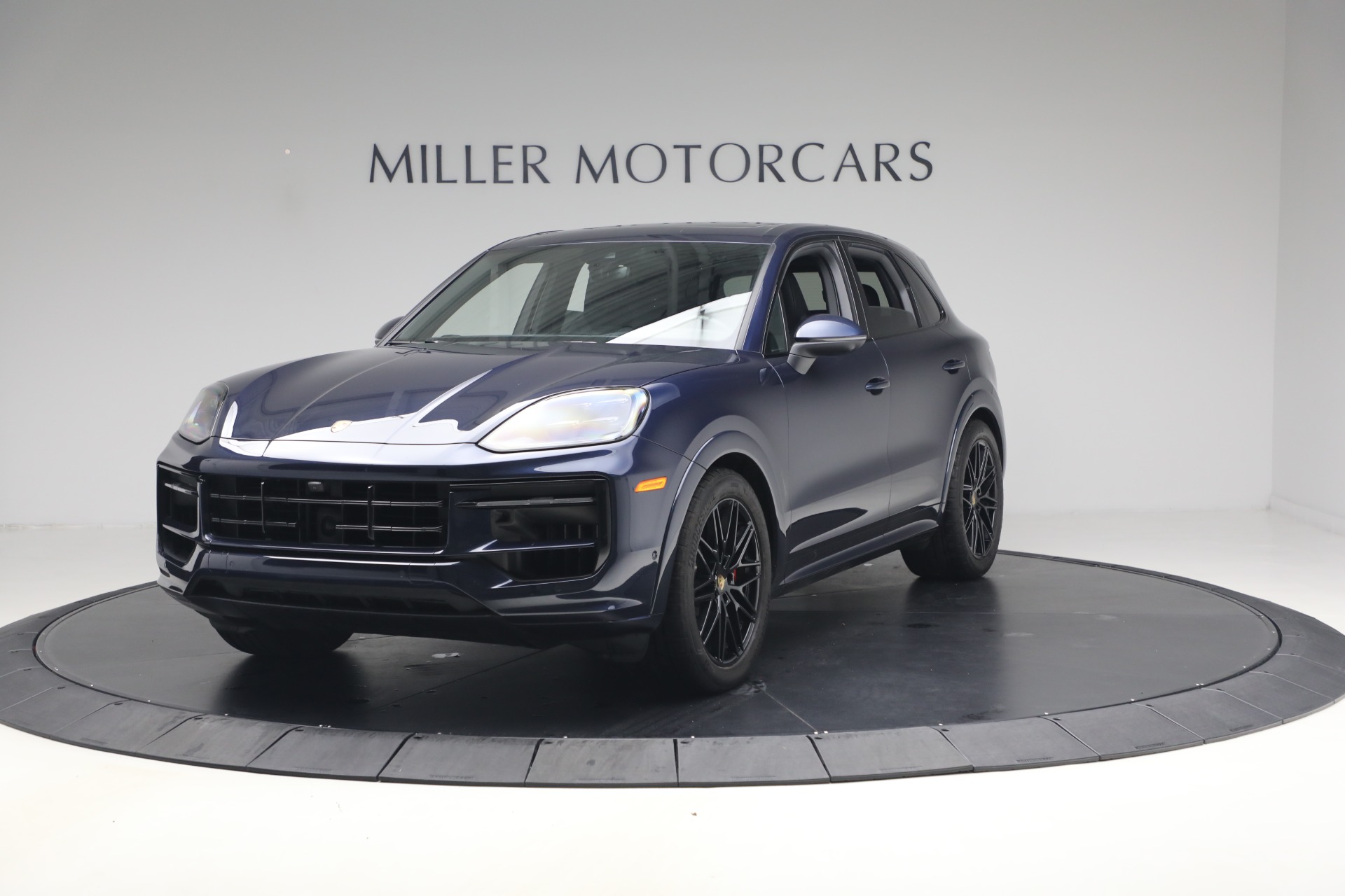 Used-2024-Porsche-Cayenne-S