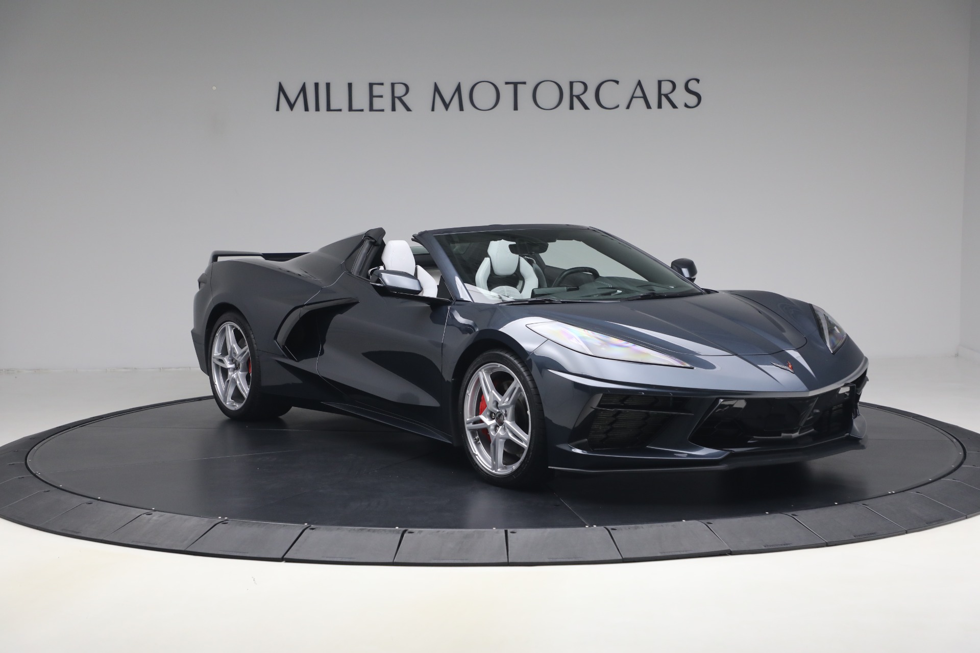 Used-2021-Chevrolet-Corvette-Stingray