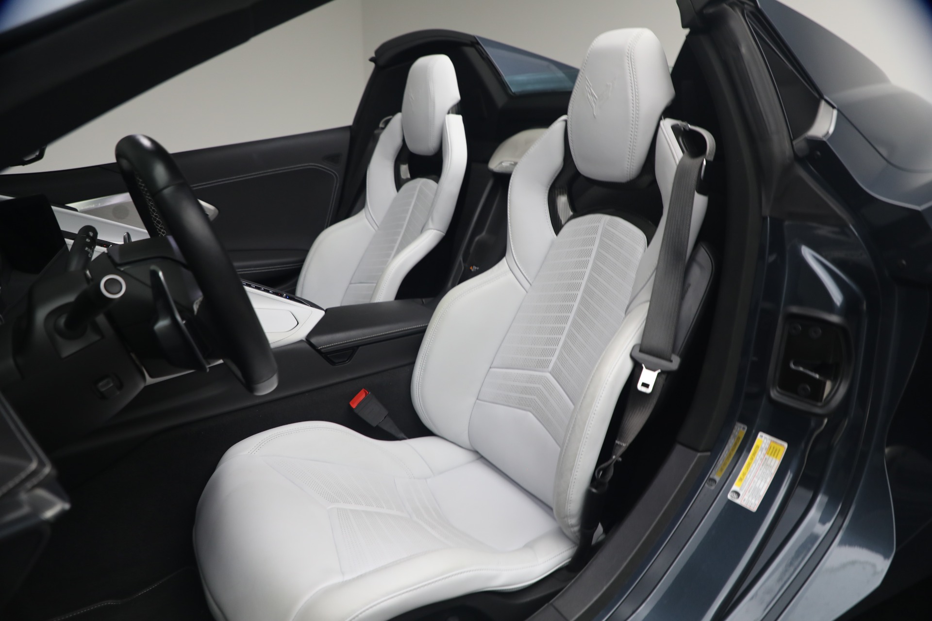 Used-2021-Chevrolet-Corvette-Stingray