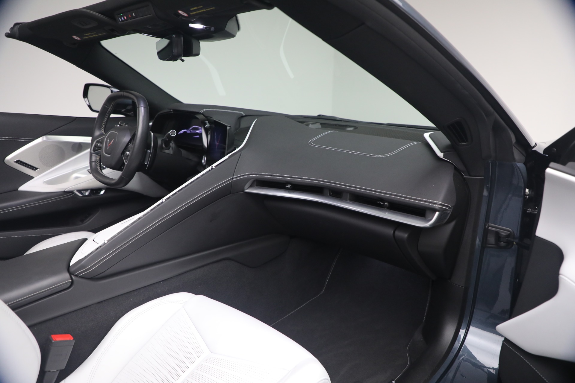 Used-2021-Chevrolet-Corvette-Stingray