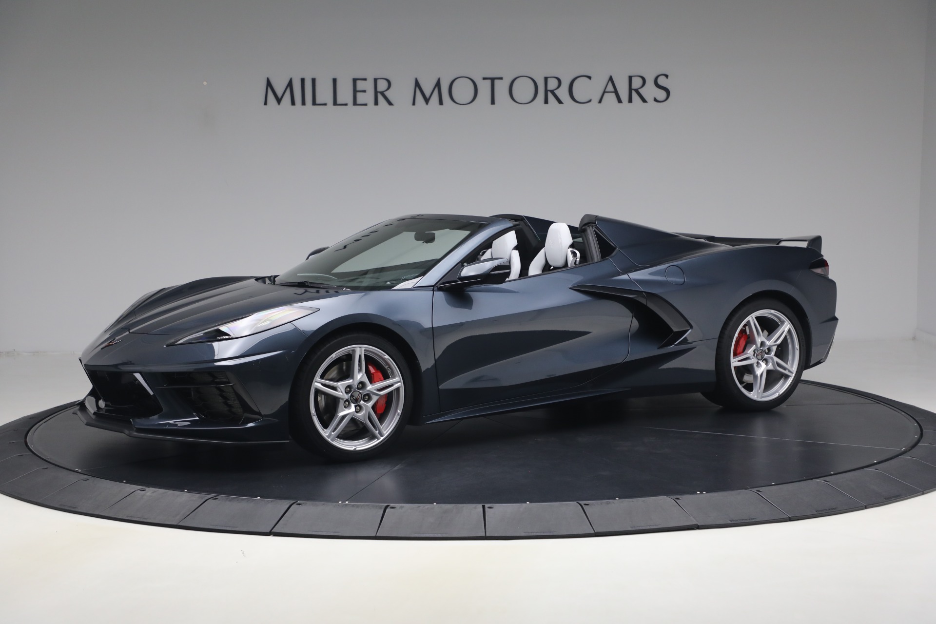 Used-2021-Chevrolet-Corvette-Stingray