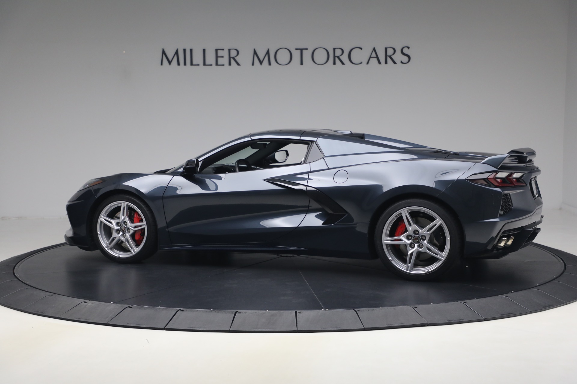 Used-2021-Chevrolet-Corvette-Stingray