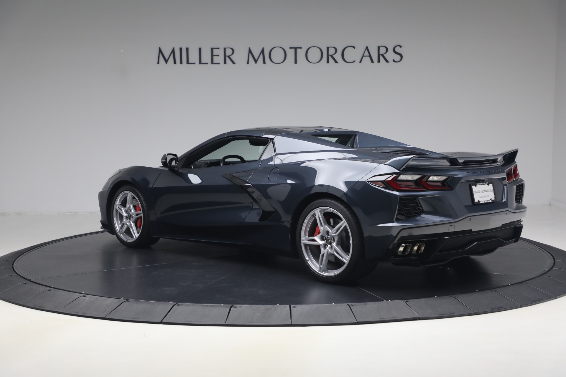 Used-2021-Chevrolet-Corvette-Stingray