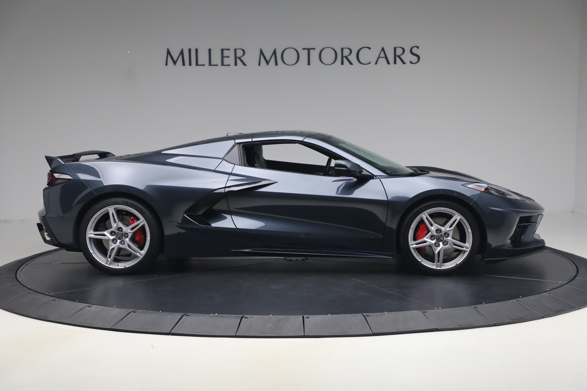Used-2021-Chevrolet-Corvette-Stingray