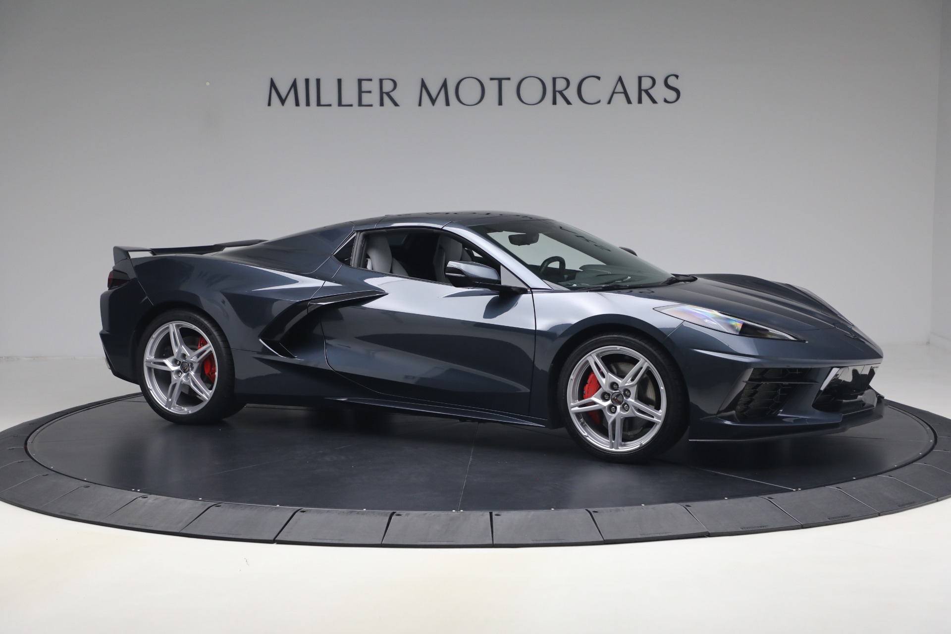 Used-2021-Chevrolet-Corvette-Stingray