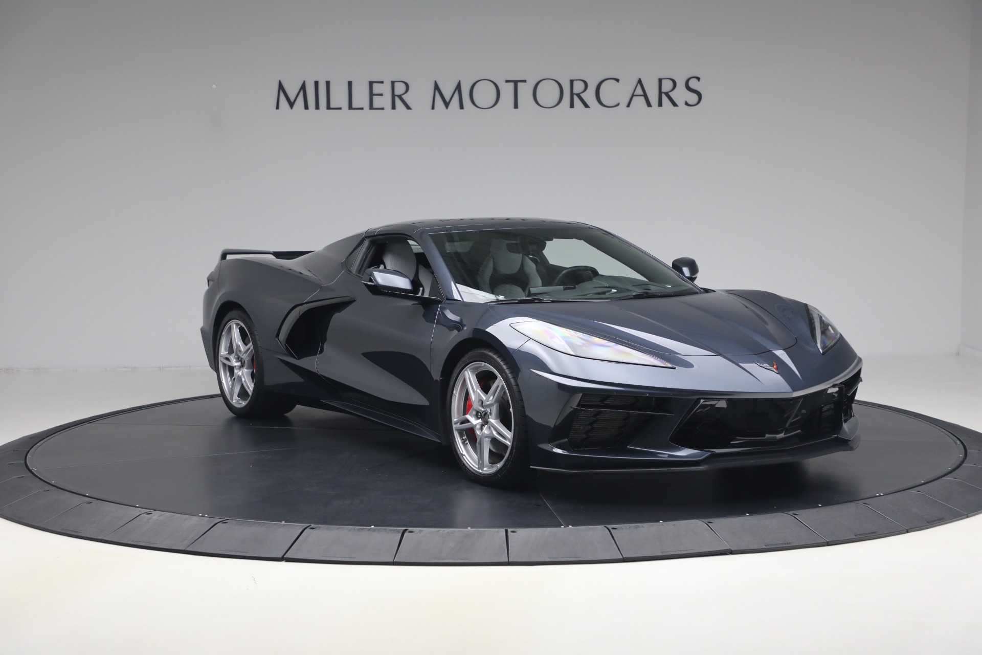 Used-2021-Chevrolet-Corvette-Stingray