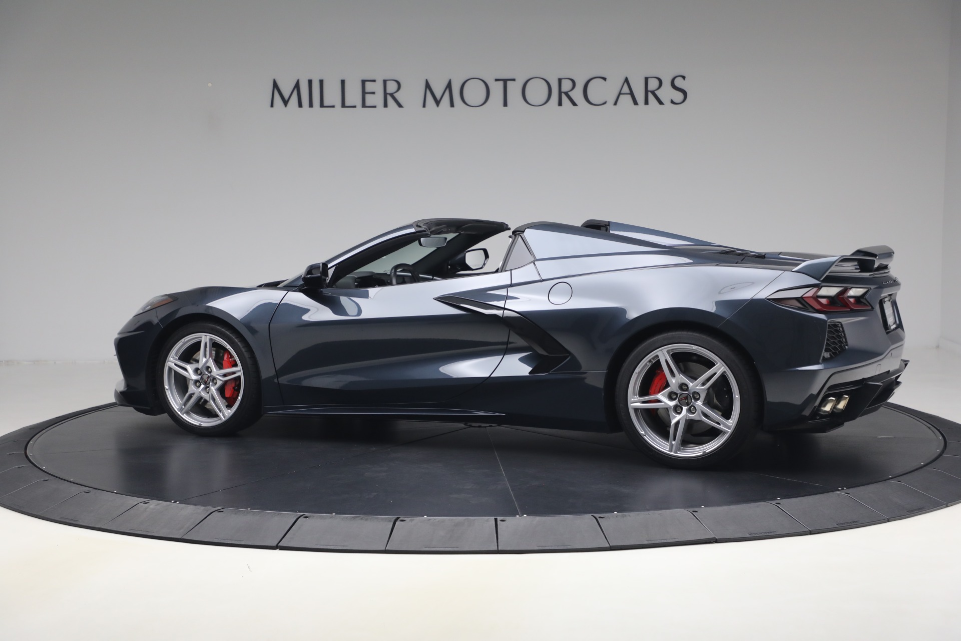 Used-2021-Chevrolet-Corvette-Stingray