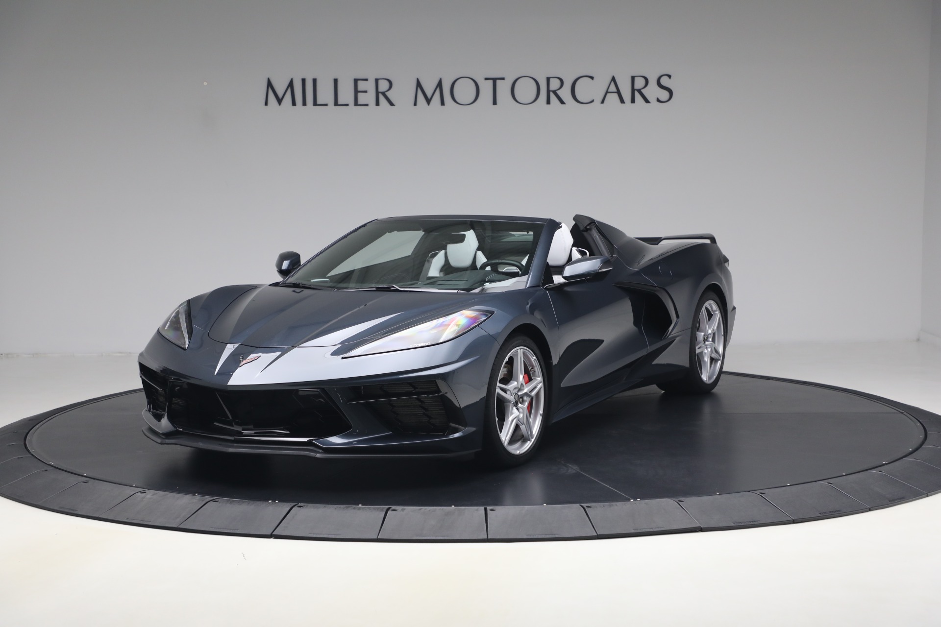 Used-2021-Chevrolet-Corvette-Stingray