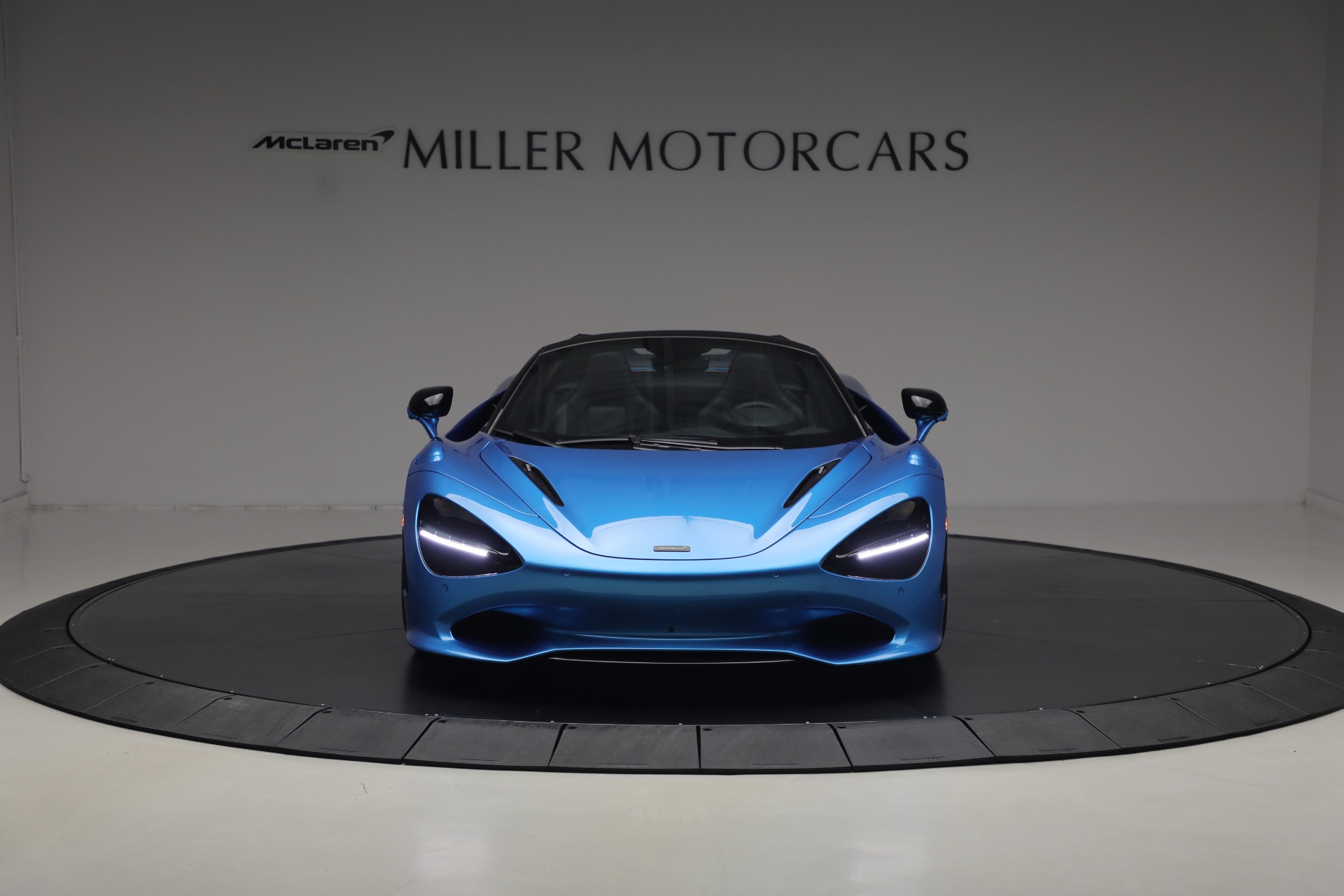 New-2027-McLaren-750S-Spider-TechLux