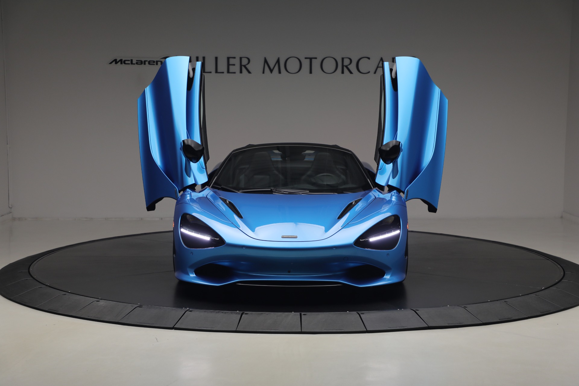 New-2027-McLaren-750S-Spider-TechLux