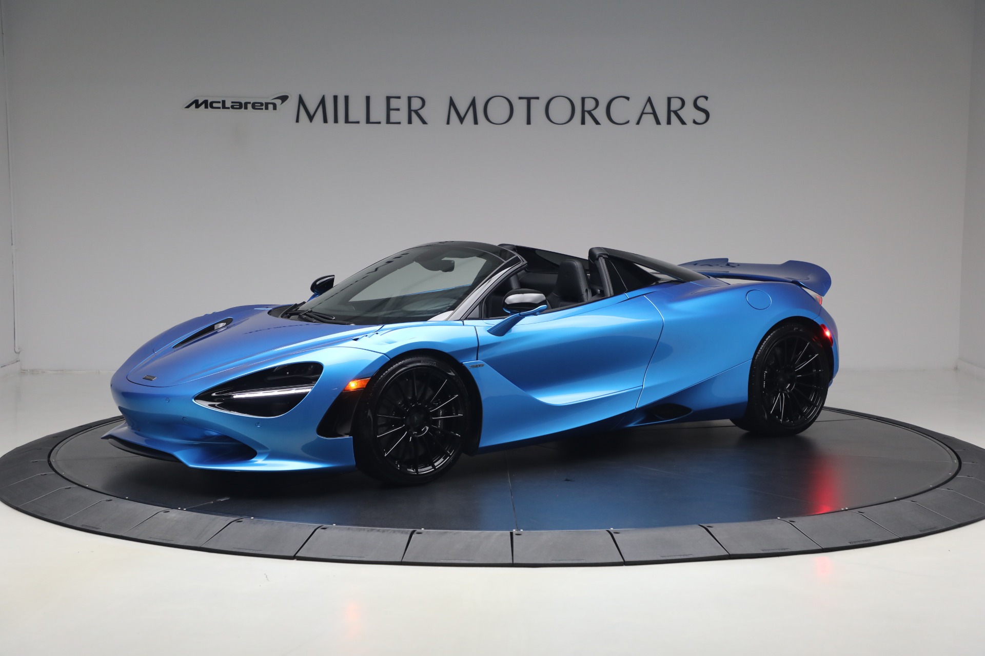 New-2027-McLaren-750S-Spider-TechLux