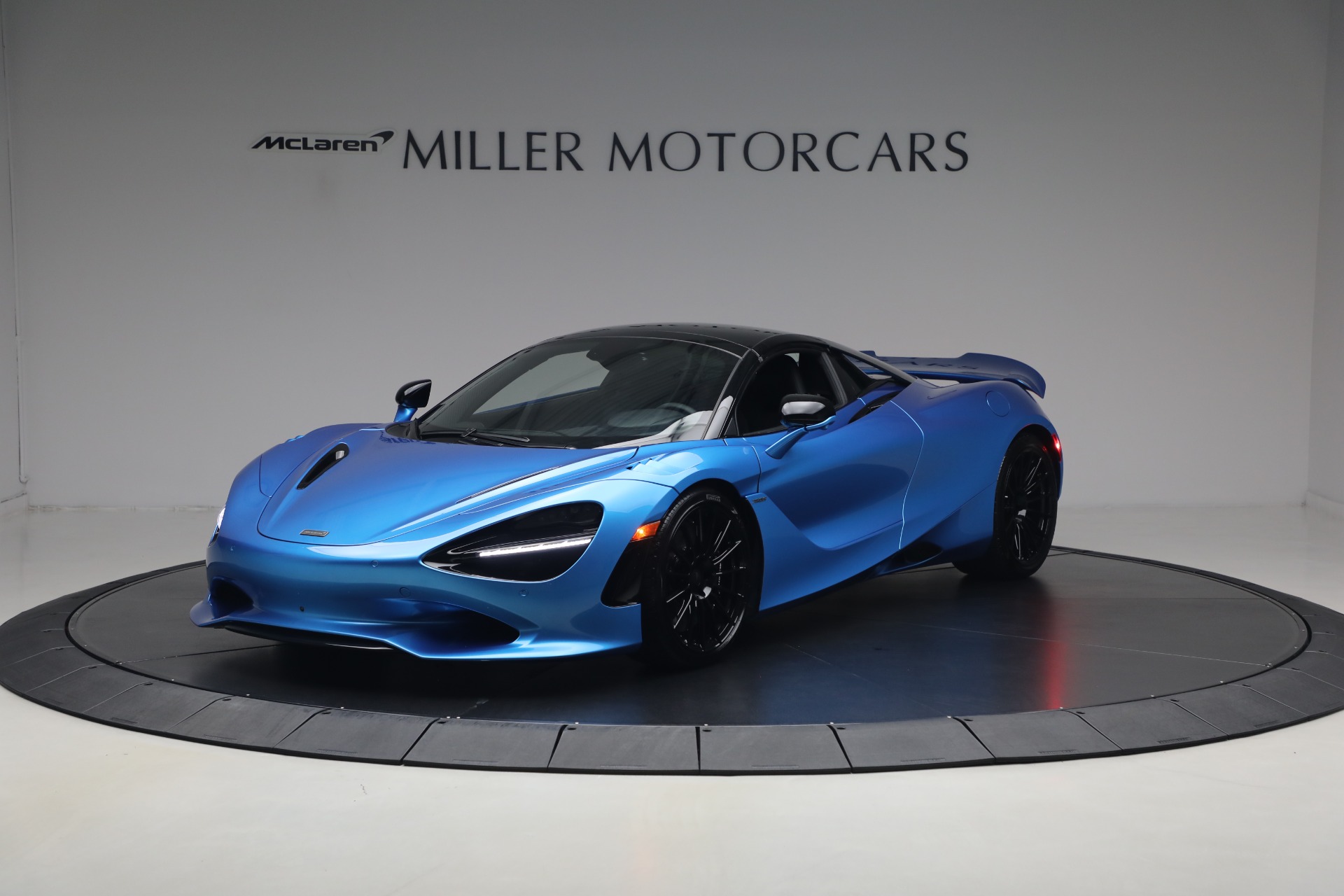 New-2027-McLaren-750S-Spider-TechLux