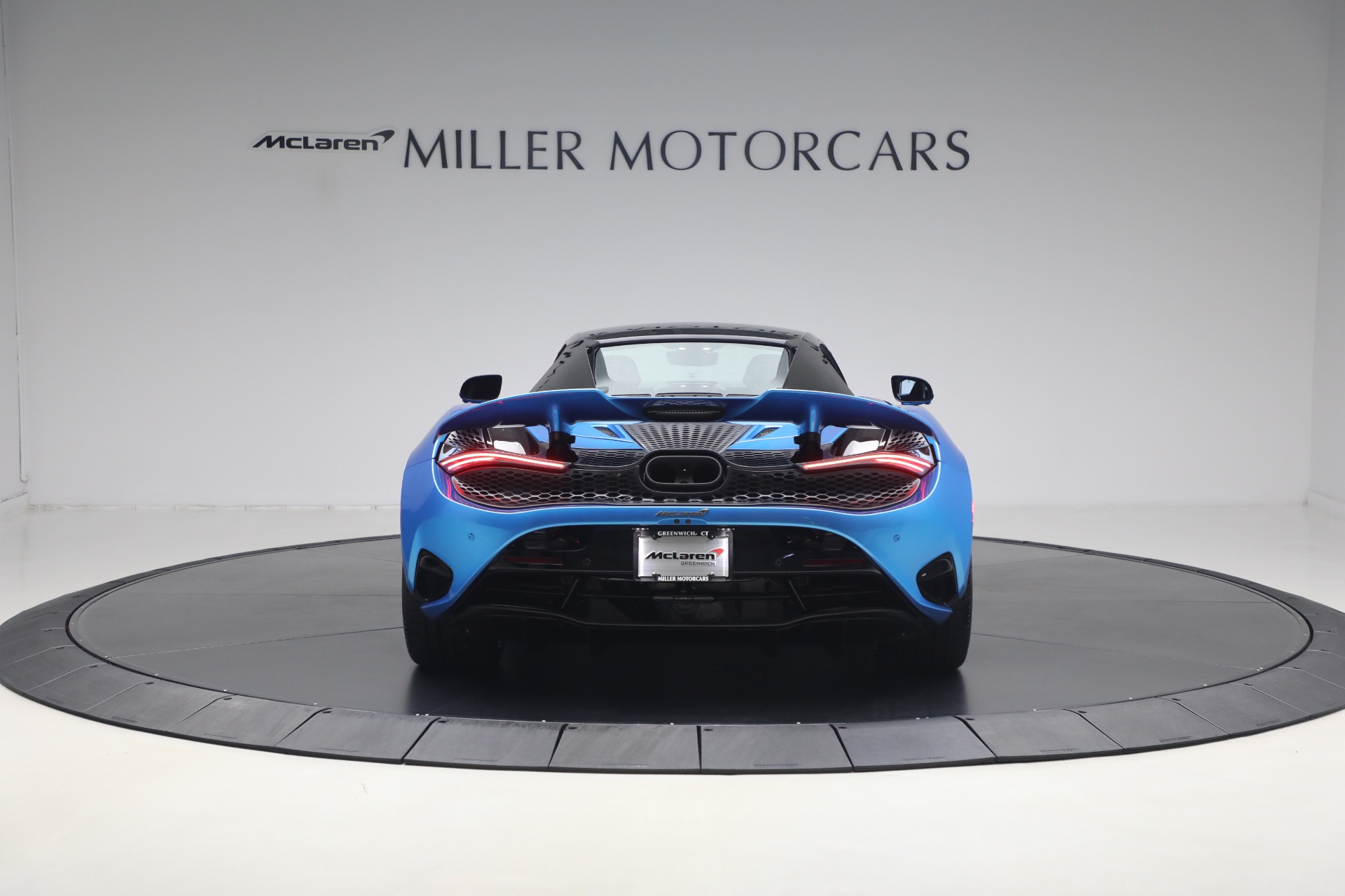 New-2027-McLaren-750S-Spider-TechLux