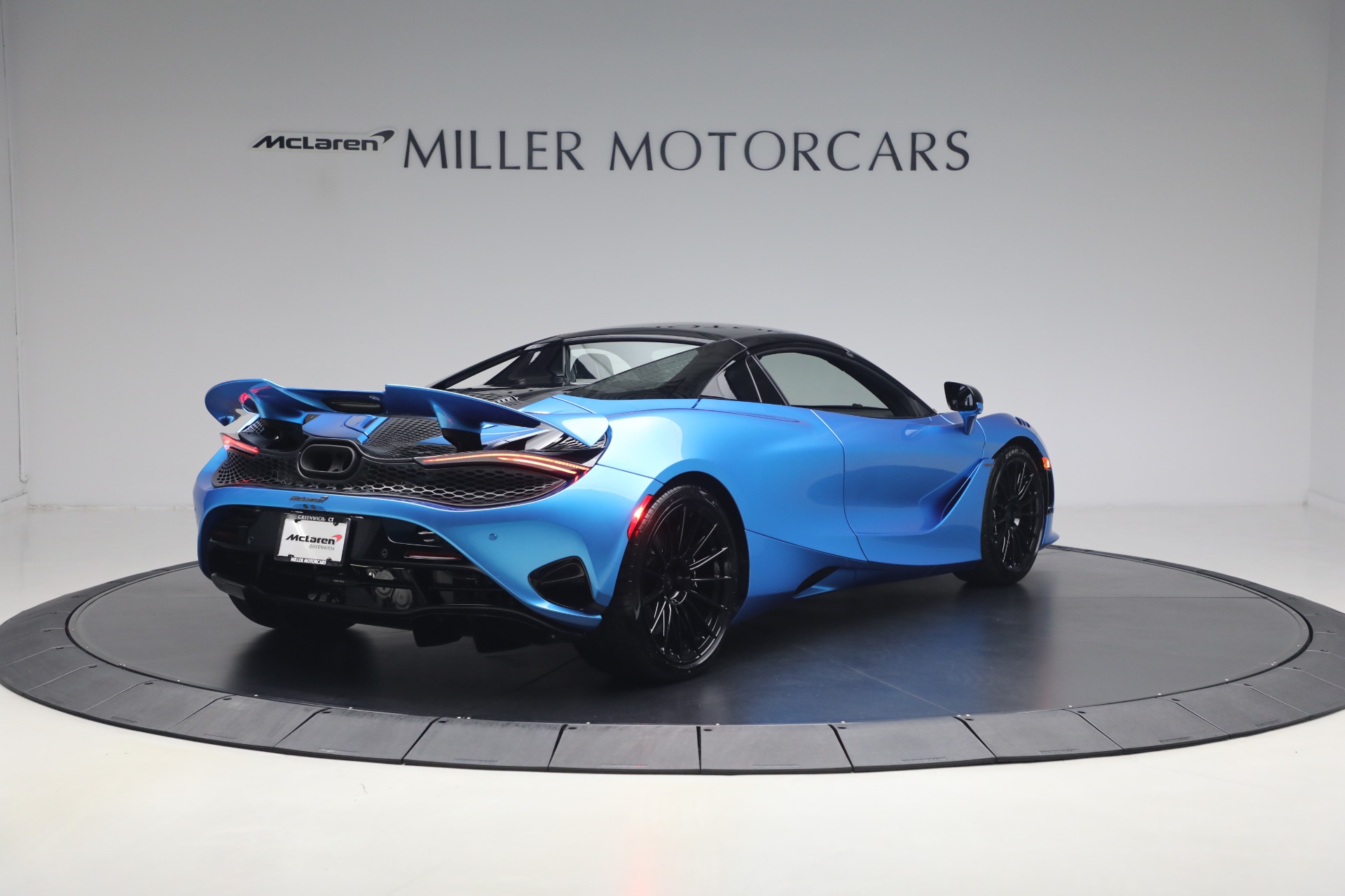 New-2027-McLaren-750S-Spider-TechLux