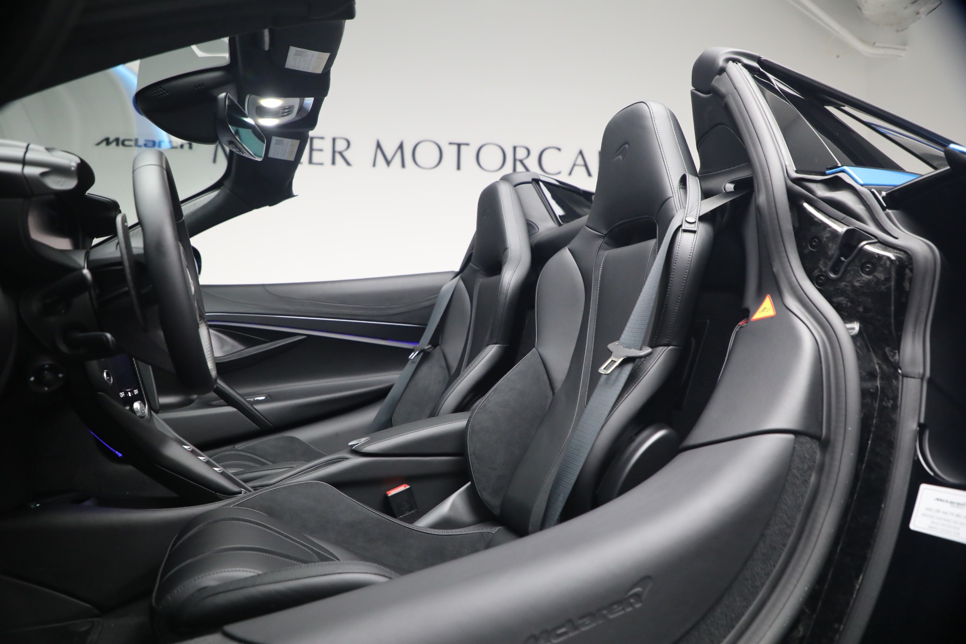 New-2027-McLaren-750S-Spider-TechLux