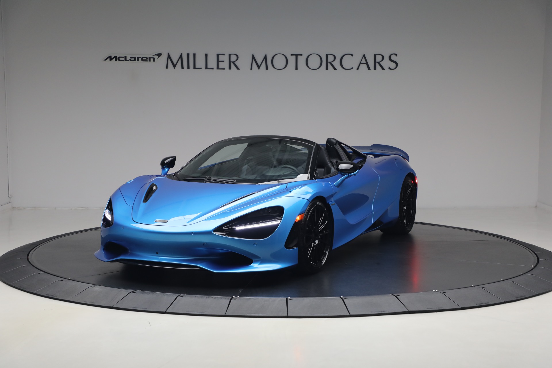 New-2027-McLaren-750S-Spider-TechLux