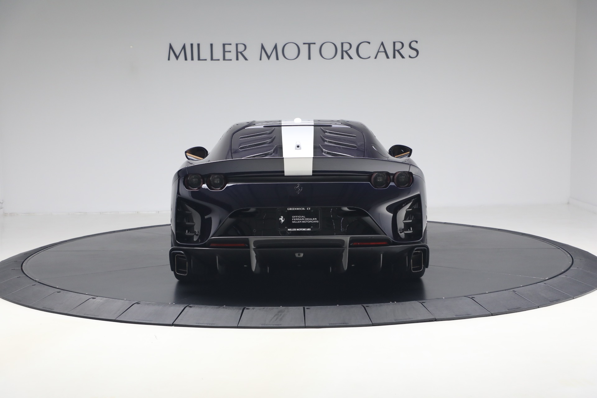 Used-2022-Ferrari-812-Competizione