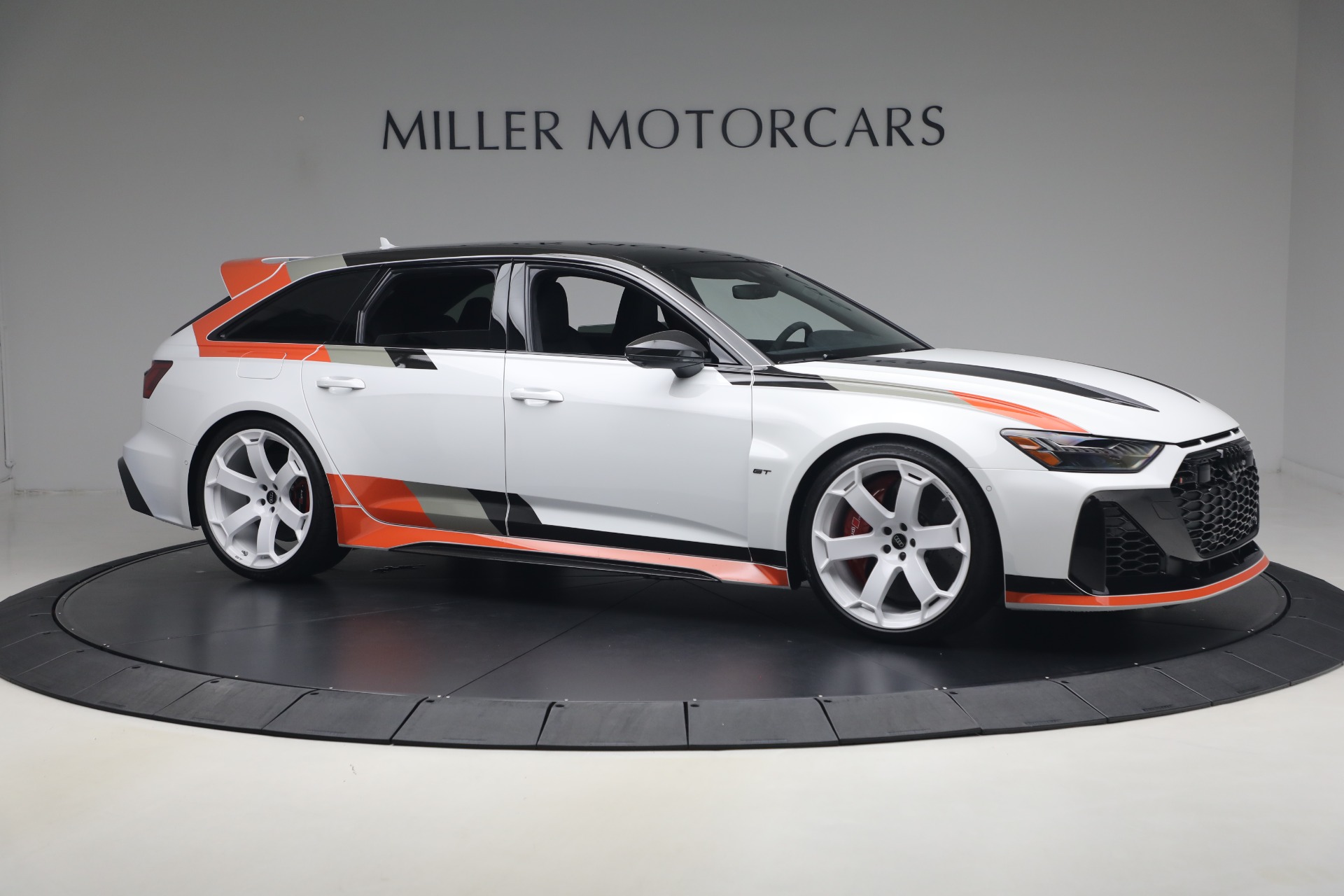 Used-2025-Audi-RS-6-Avant-40T-quattro-Avant-GT