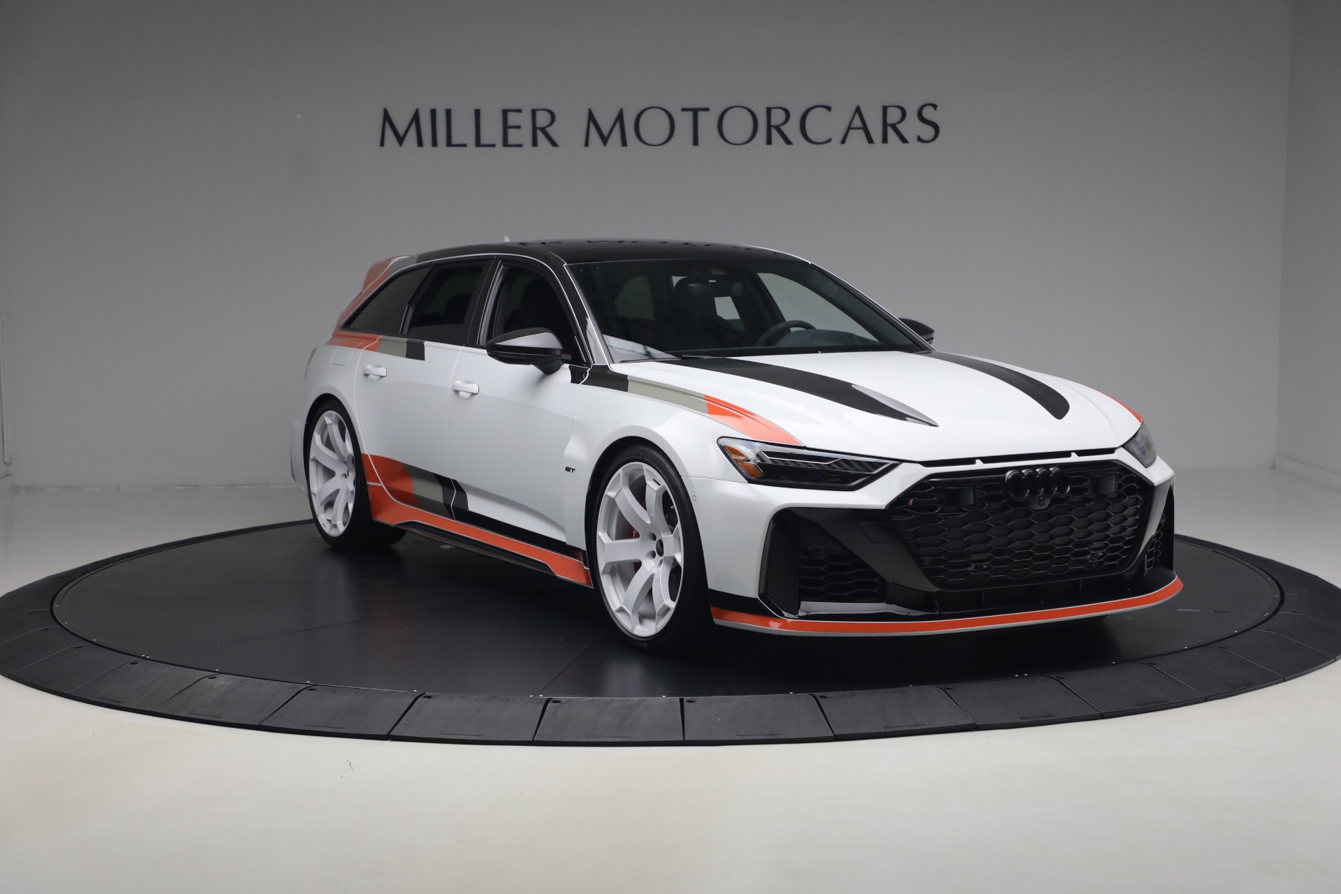 Used-2025-Audi-RS-6-Avant-40T-quattro-Avant-GT