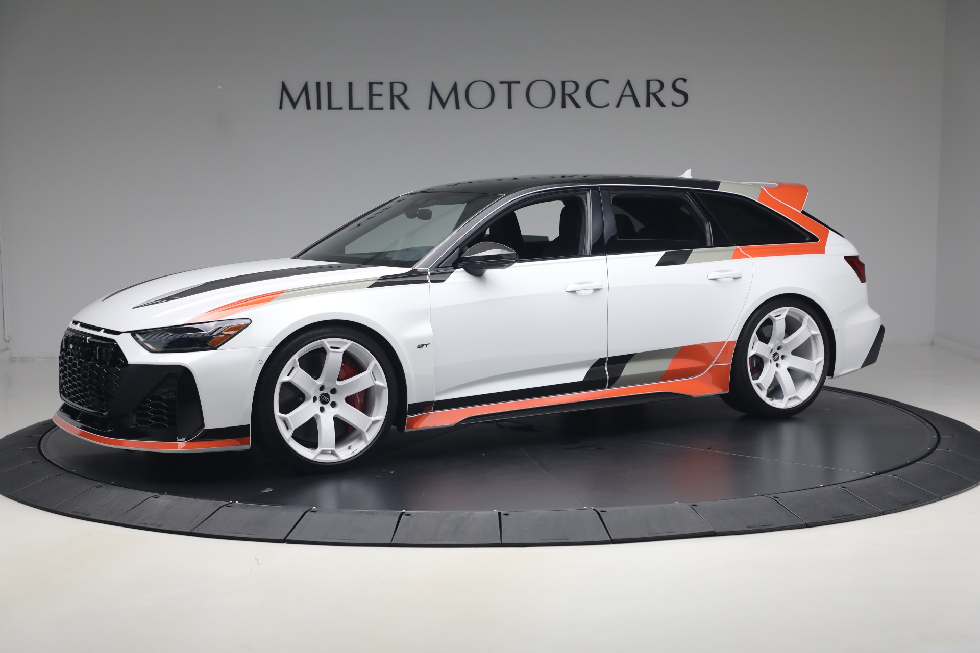 Used-2025-Audi-RS-6-Avant-40T-quattro-Avant-GT