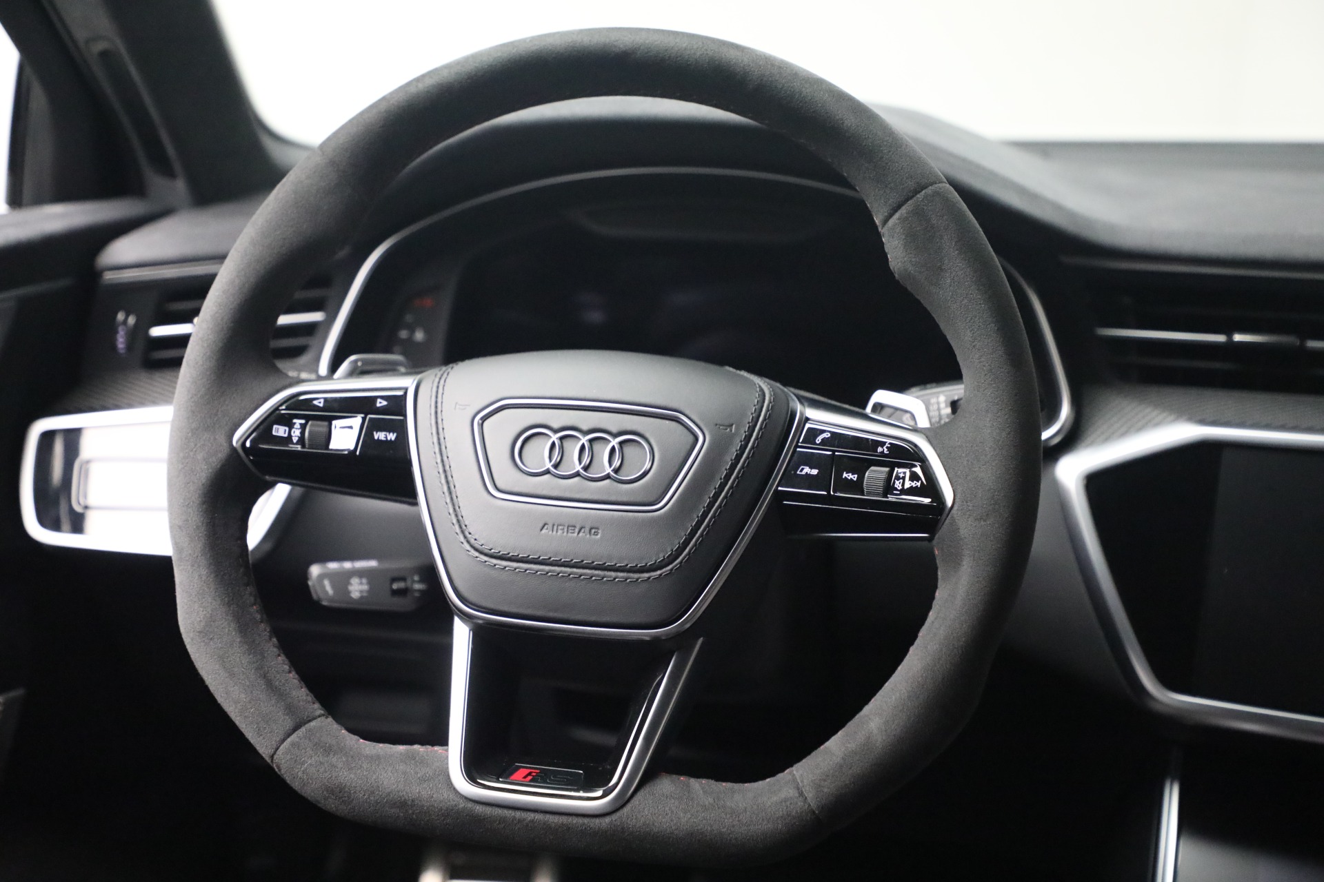 Used-2025-Audi-RS-6-Avant-40T-quattro-Avant-GT