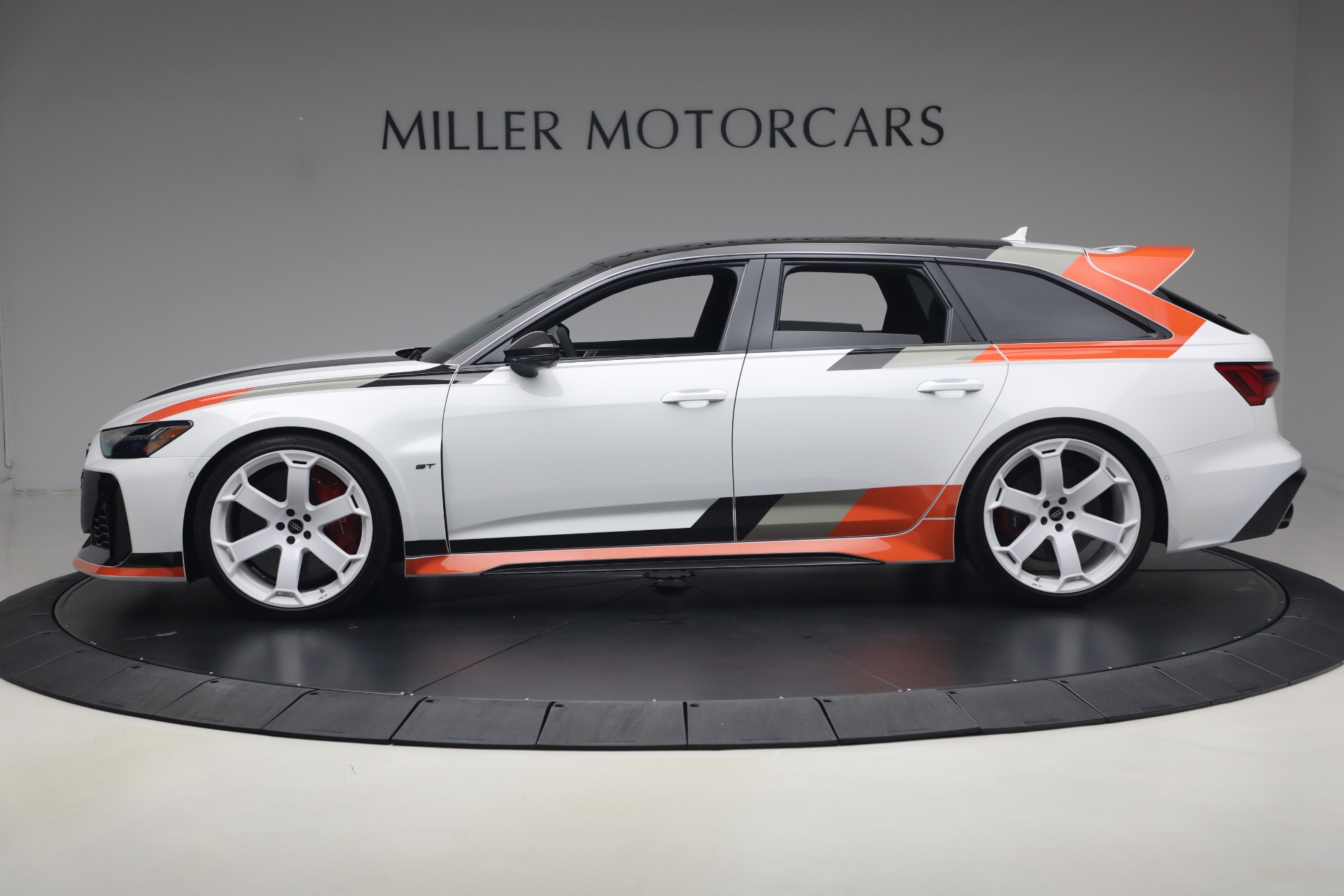 Used-2025-Audi-RS-6-Avant-40T-quattro-Avant-GT
