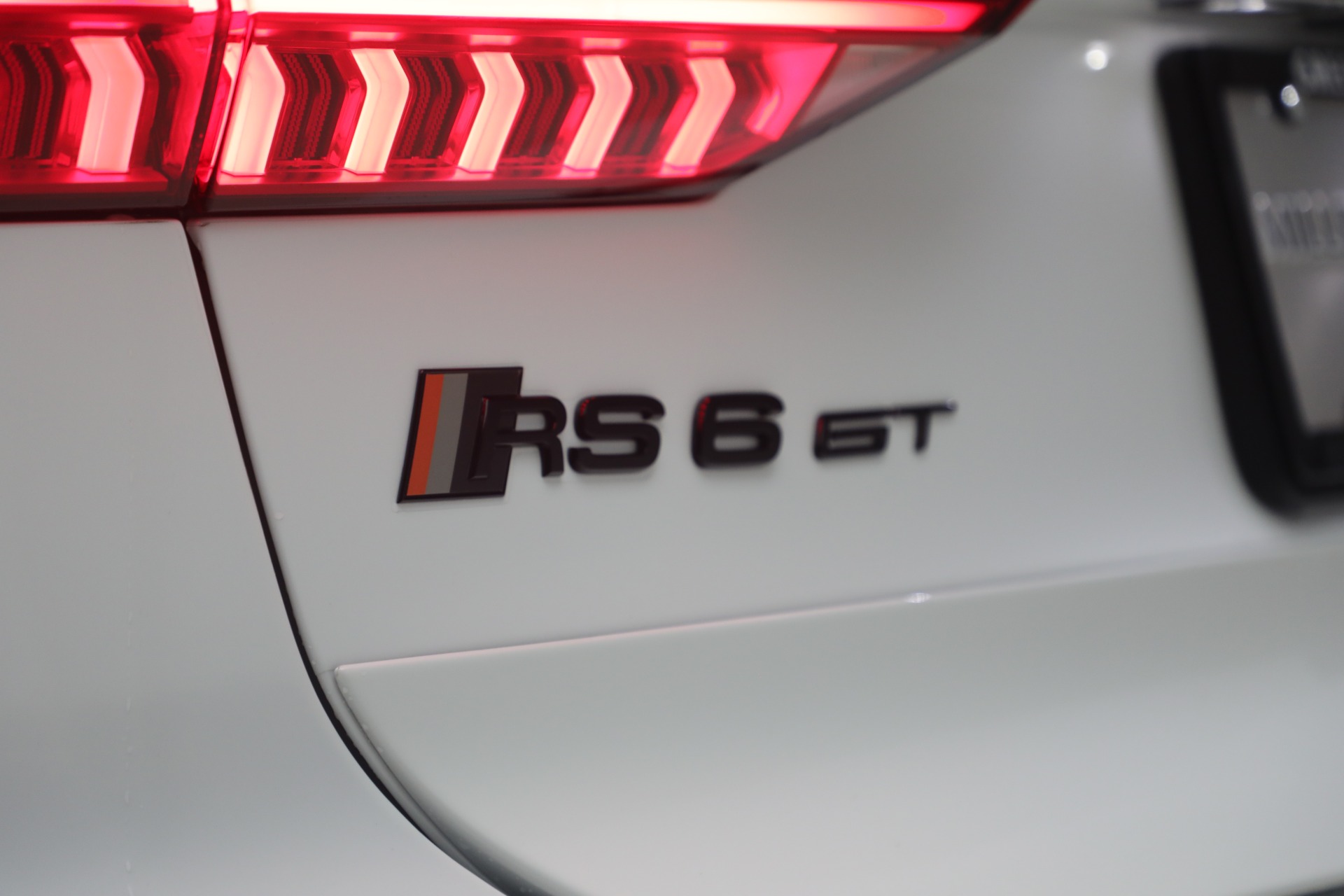 Used-2025-Audi-RS-6-Avant-40T-quattro-Avant-GT