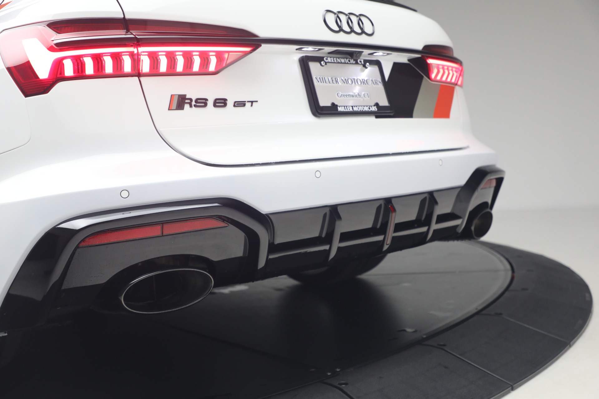 Used-2025-Audi-RS-6-Avant-40T-quattro-Avant-GT