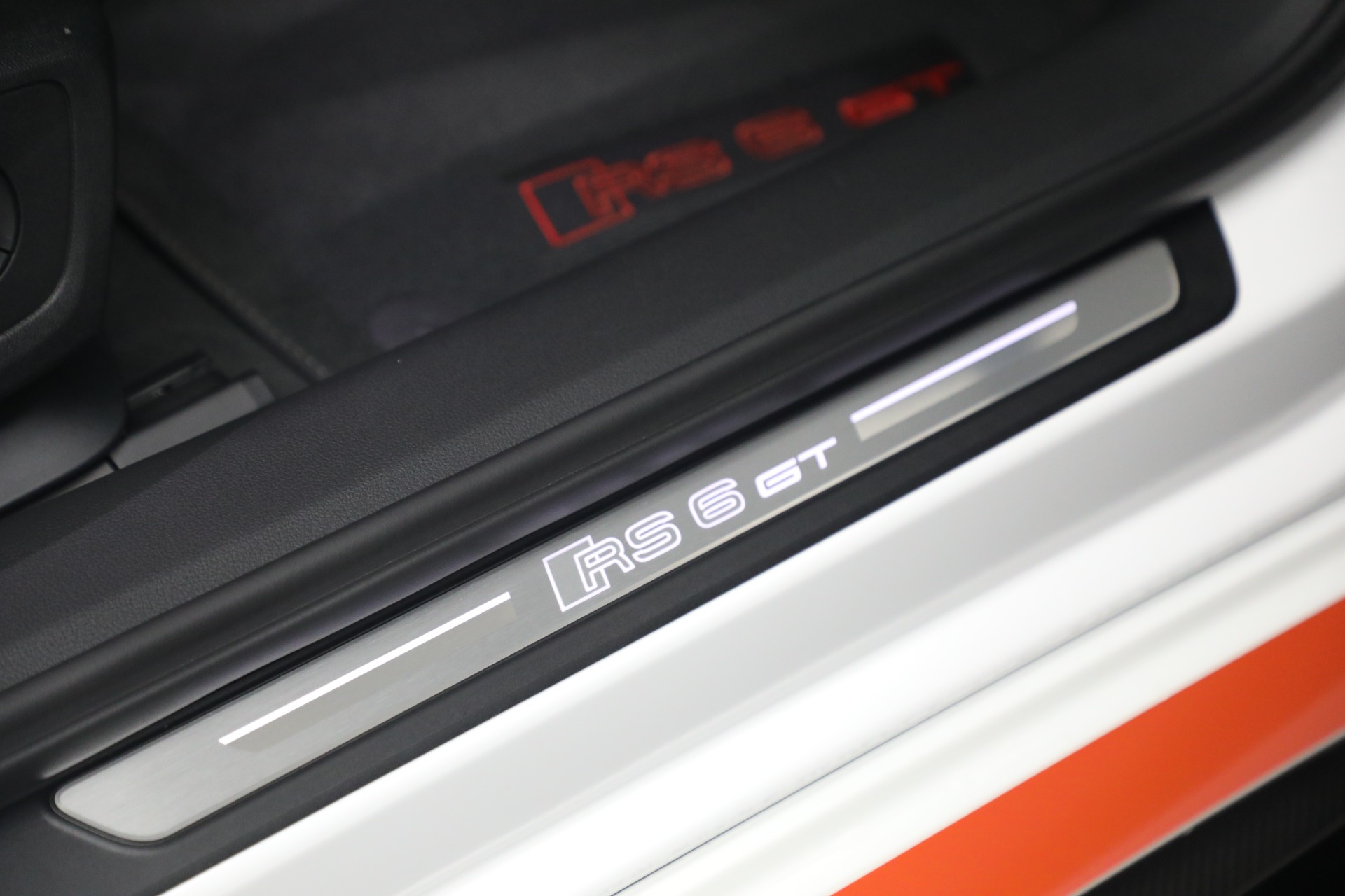 Used-2025-Audi-RS-6-Avant-40T-quattro-Avant-GT