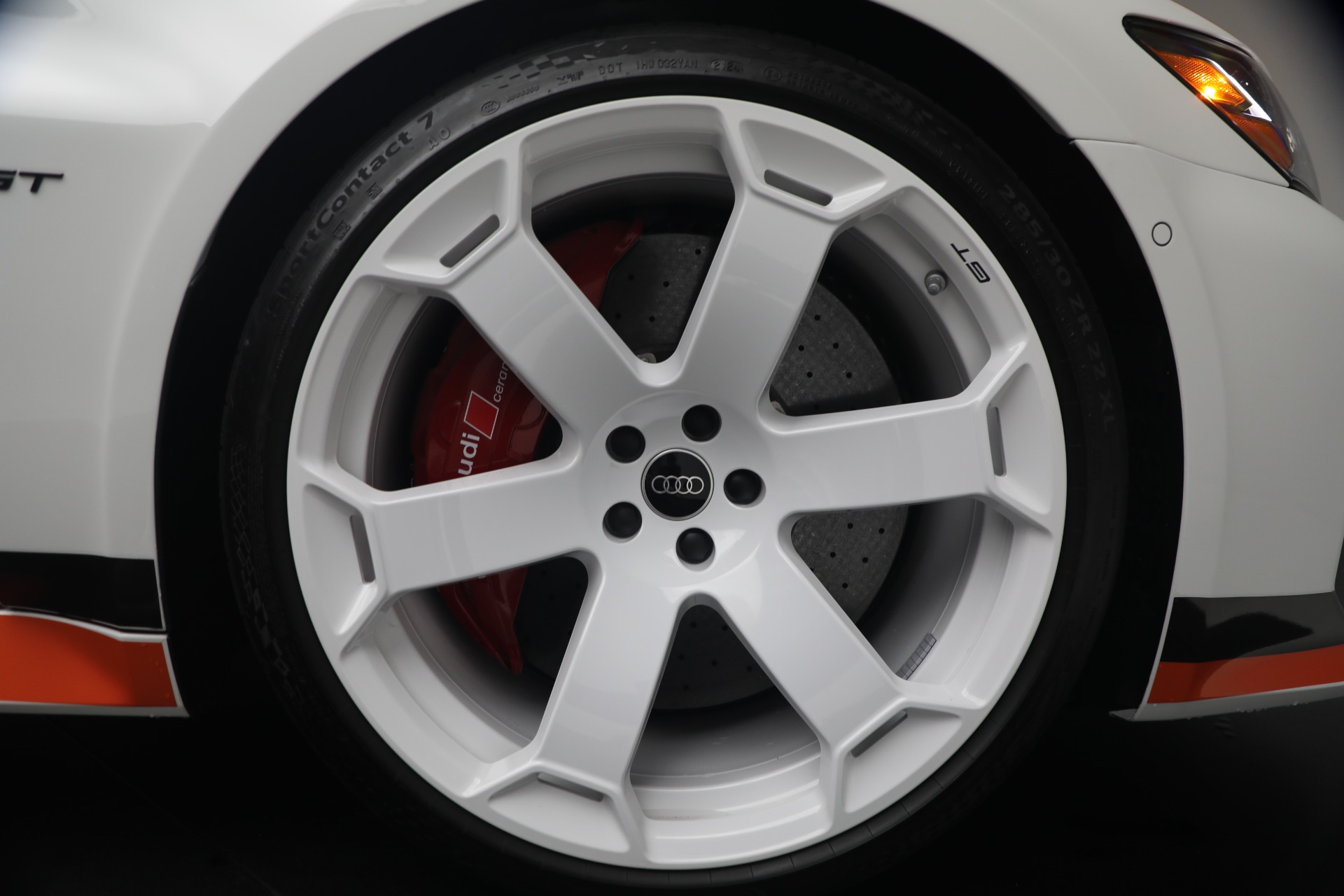 Used-2025-Audi-RS-6-Avant-40T-quattro-Avant-GT