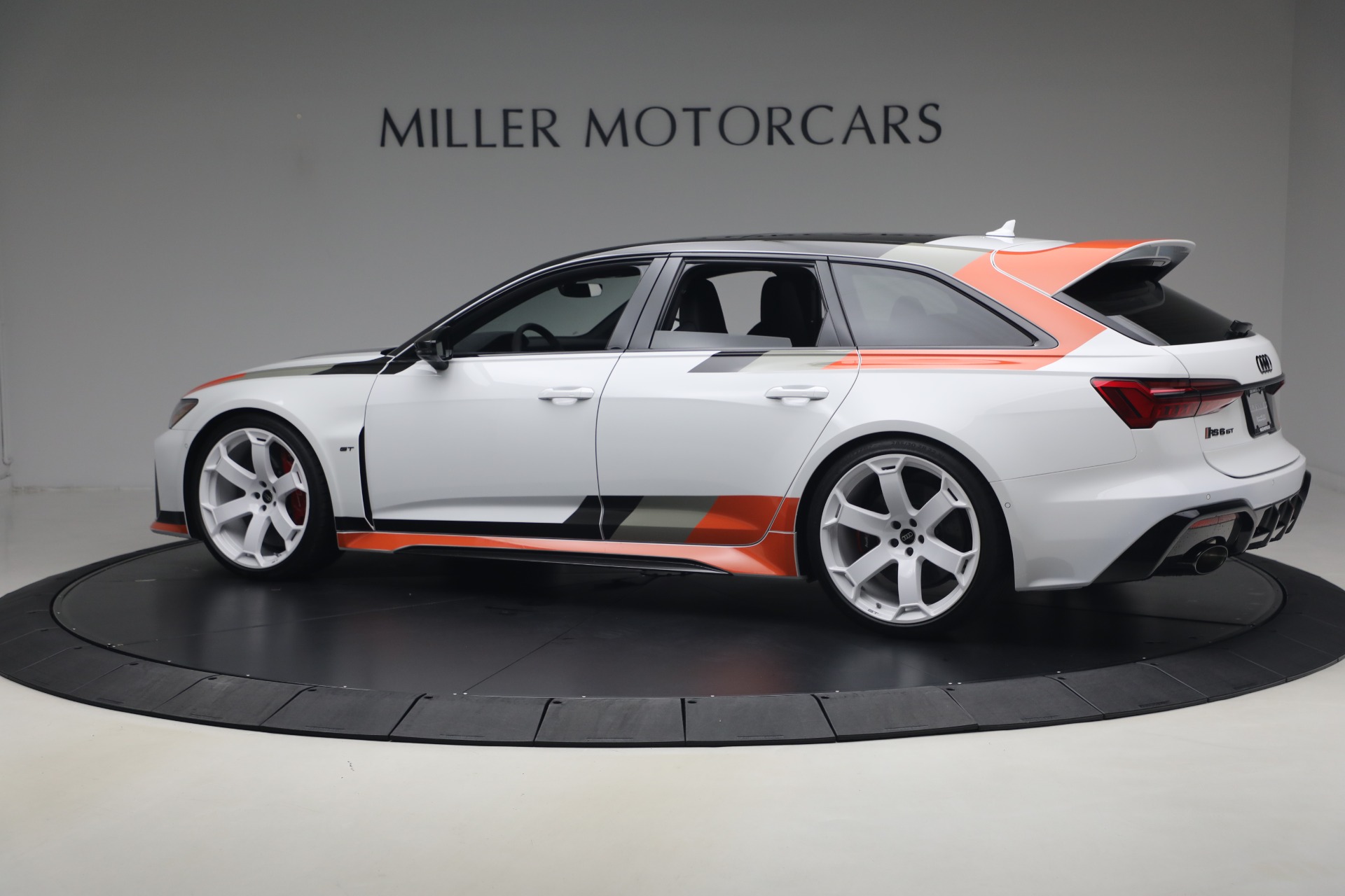 Used-2025-Audi-RS-6-Avant-40T-quattro-Avant-GT