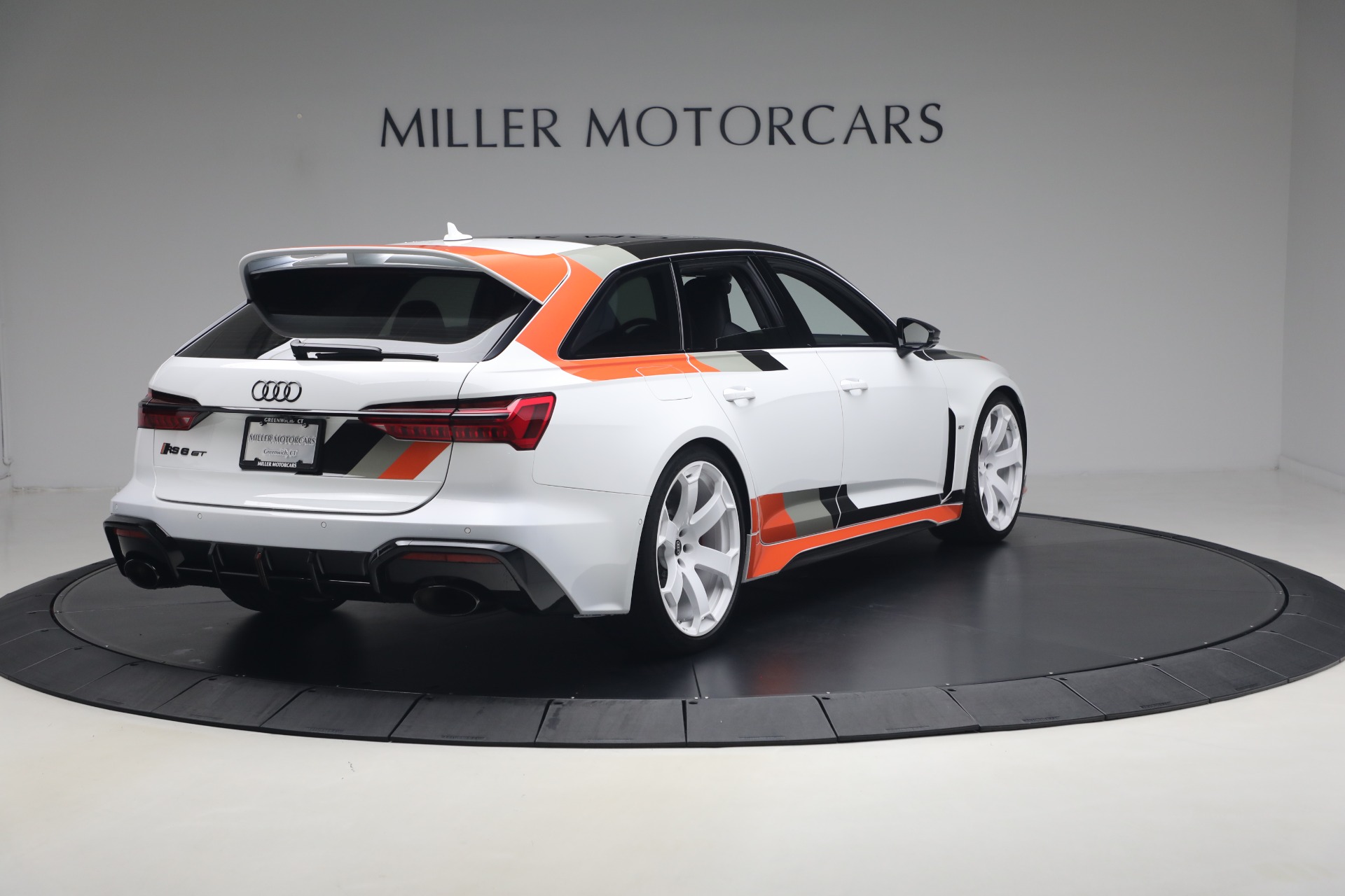 Used-2025-Audi-RS-6-Avant-40T-quattro-Avant-GT
