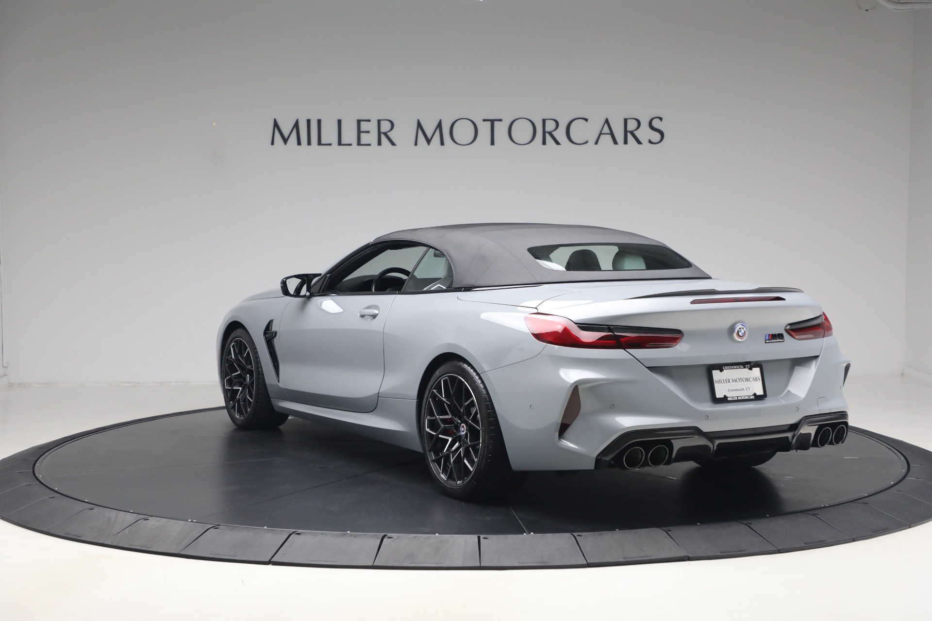 Used-2023-BMW-M8-Competition