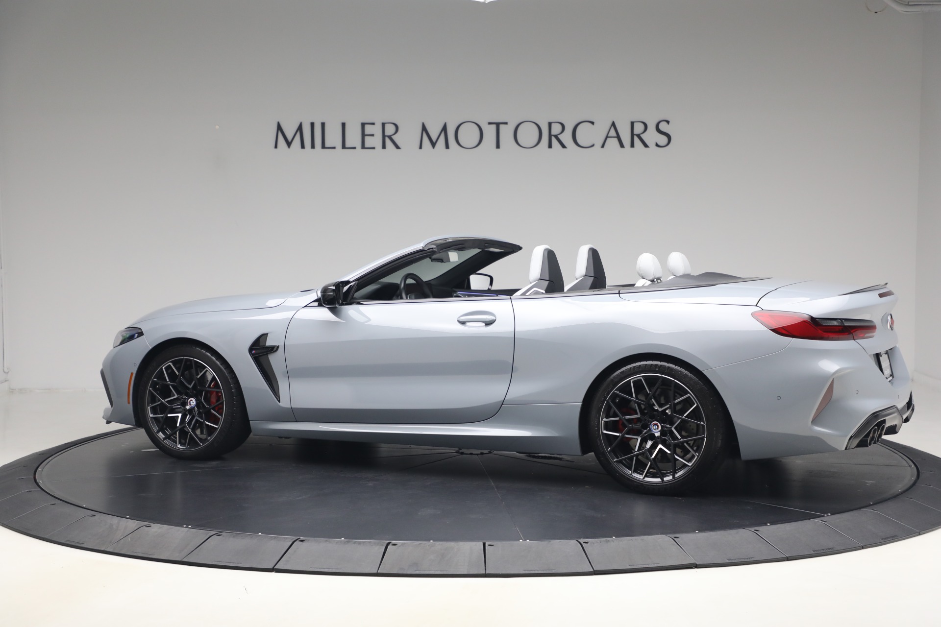 Used-2023-BMW-M8-Competition