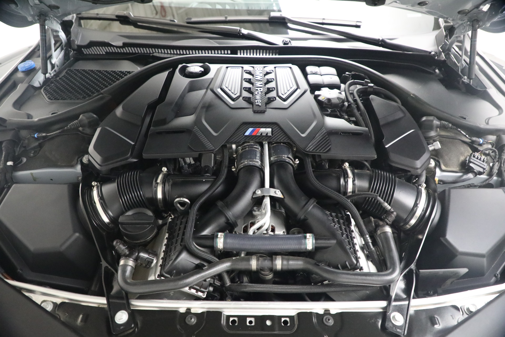Used-2023-BMW-M8-Competition