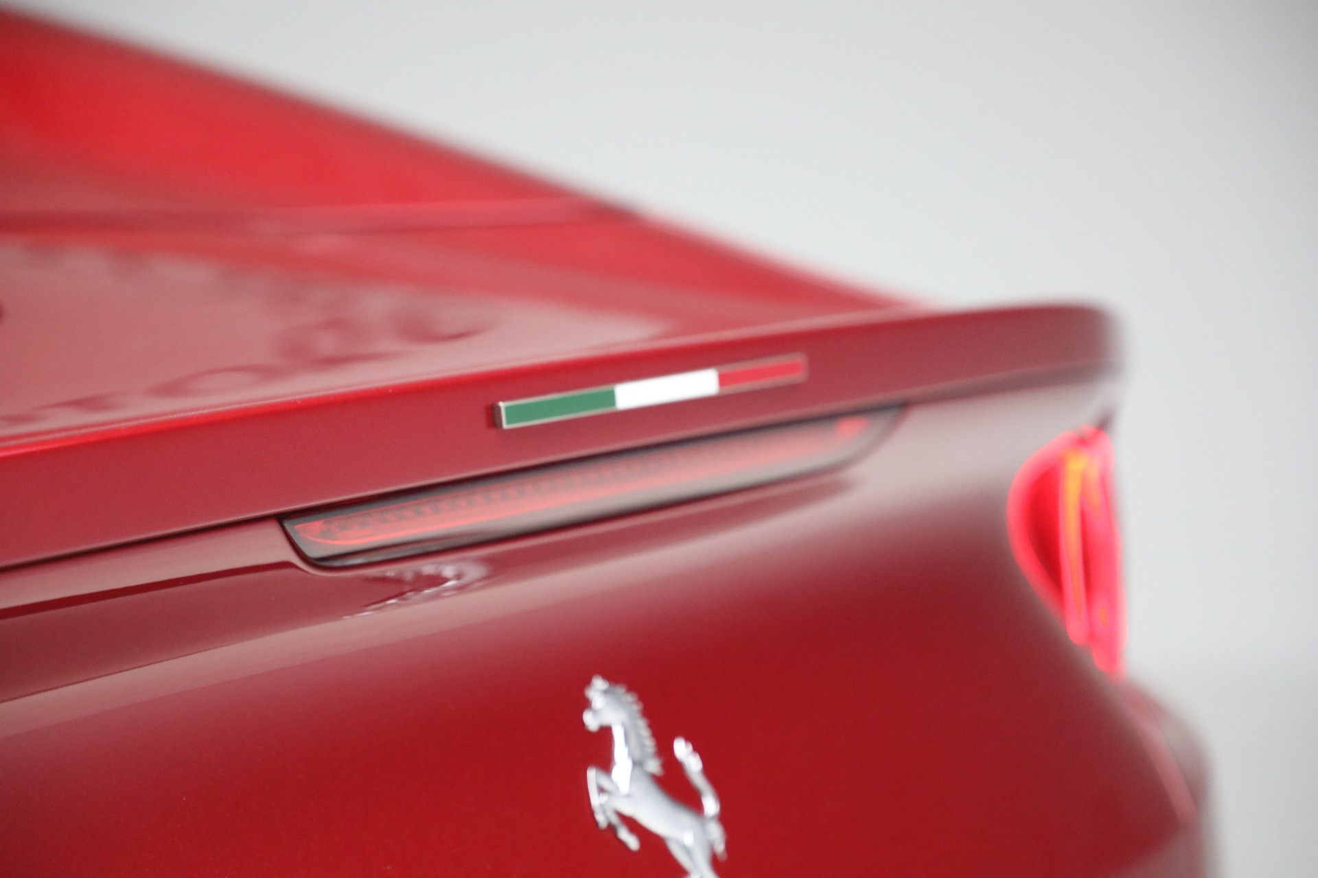 Used-2023-Ferrari-812-GTS