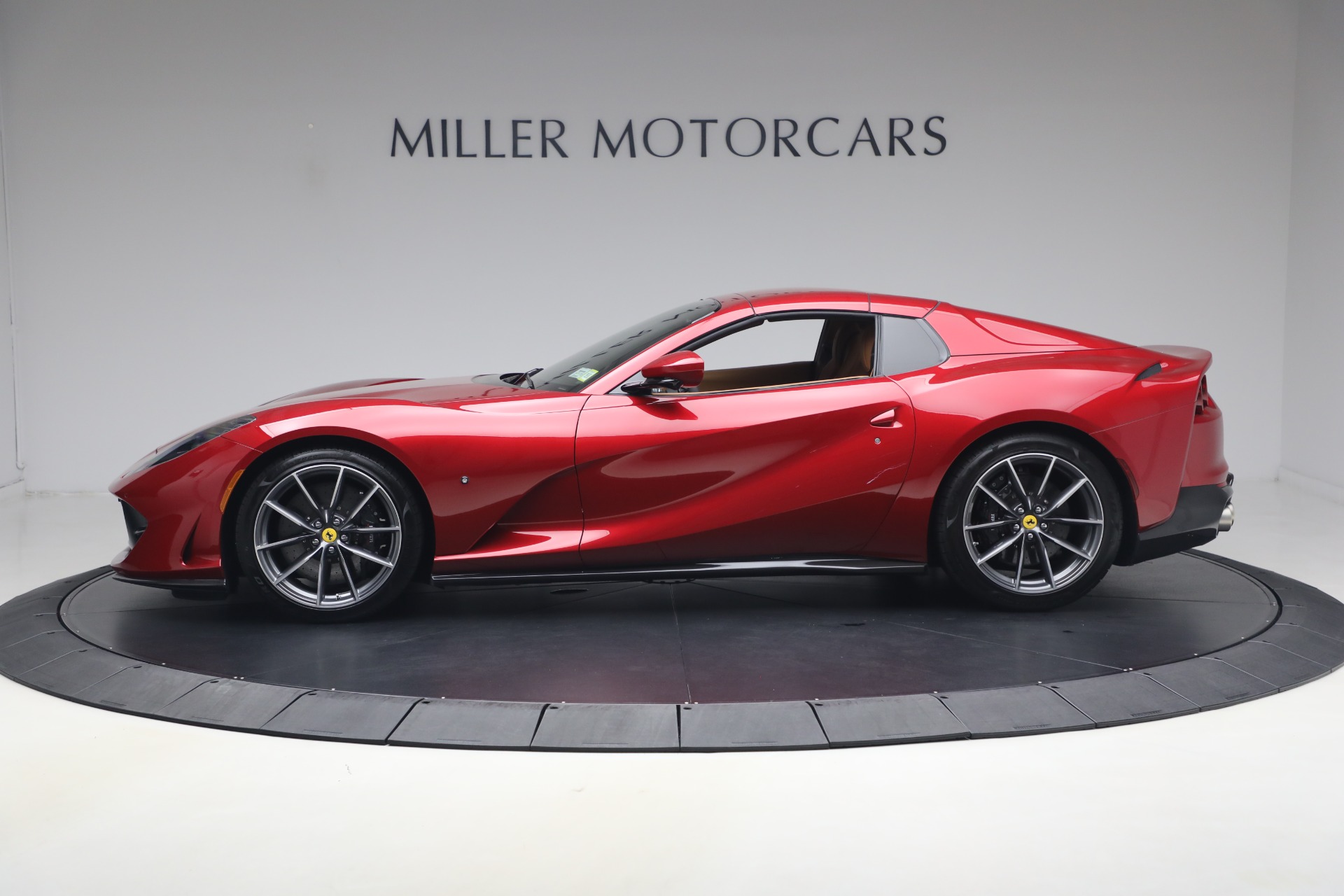 Used-2023-Ferrari-812-GTS