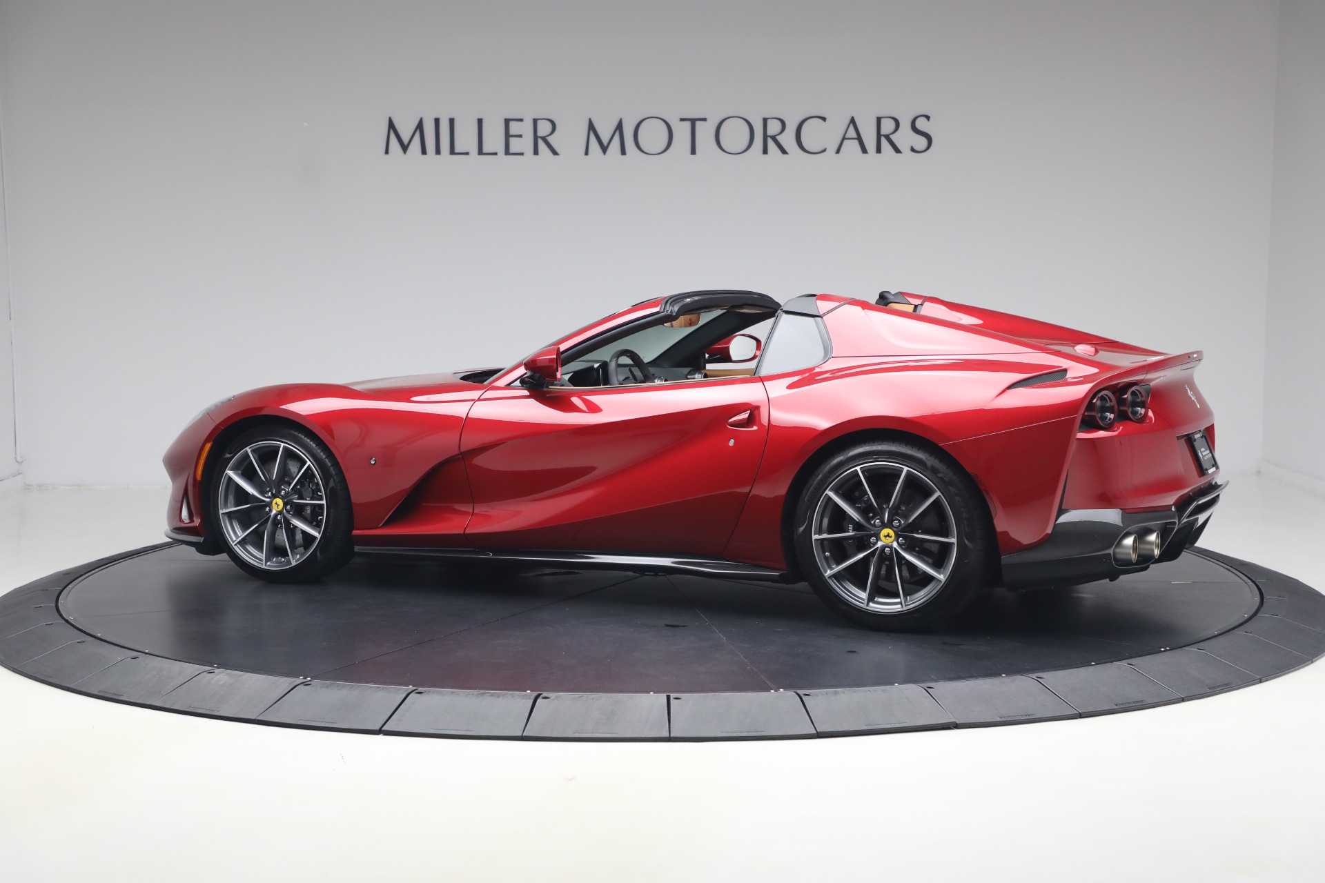 Used-2023-Ferrari-812-GTS